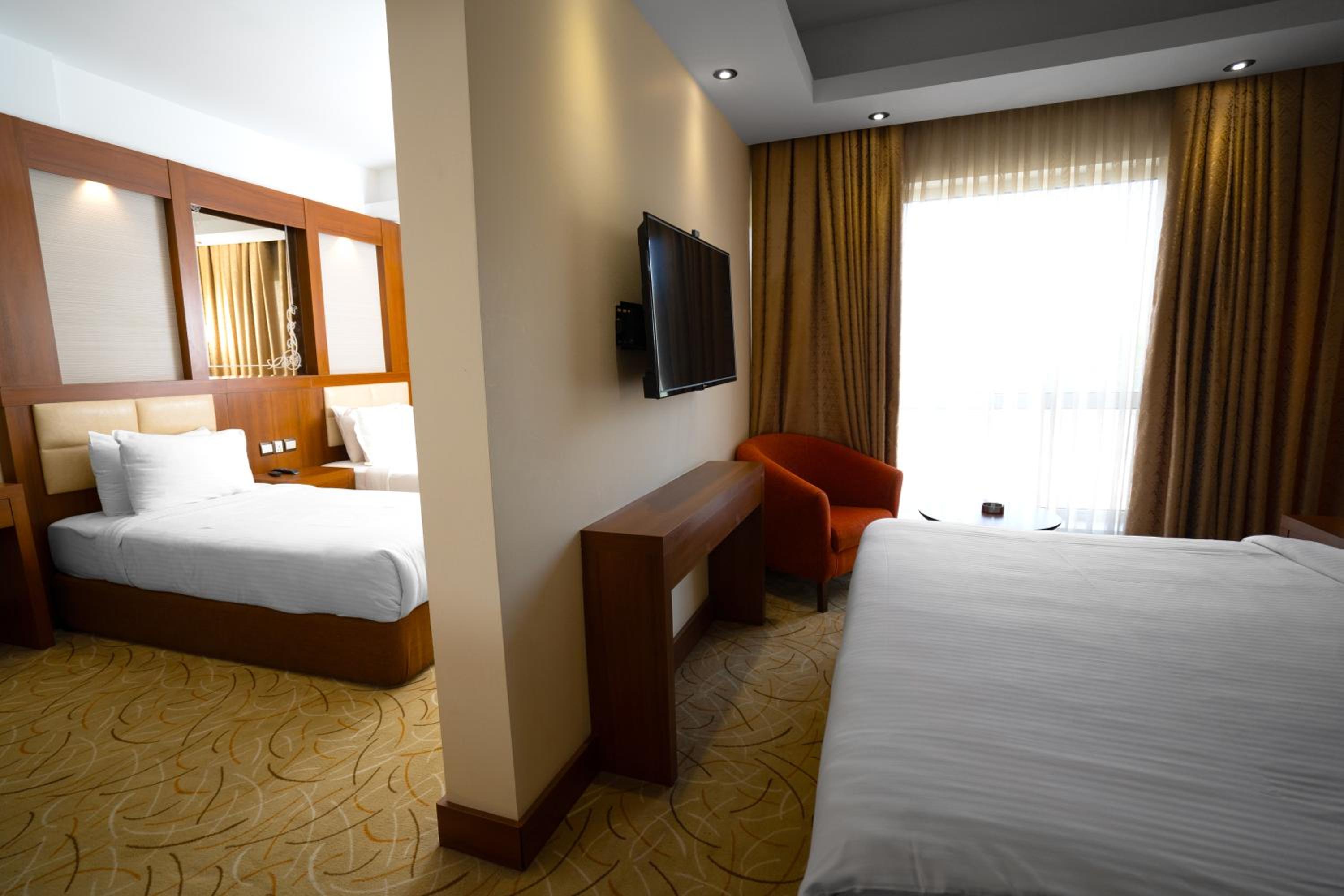 Family Suite - Photo 3