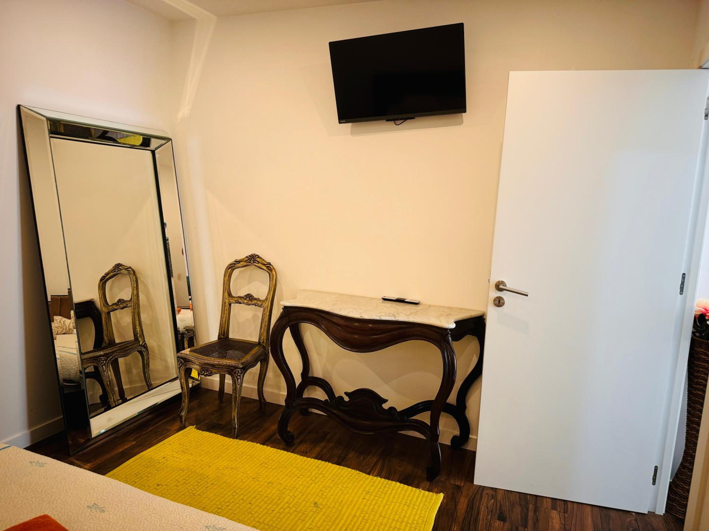 One-Bedroom House photo 3
