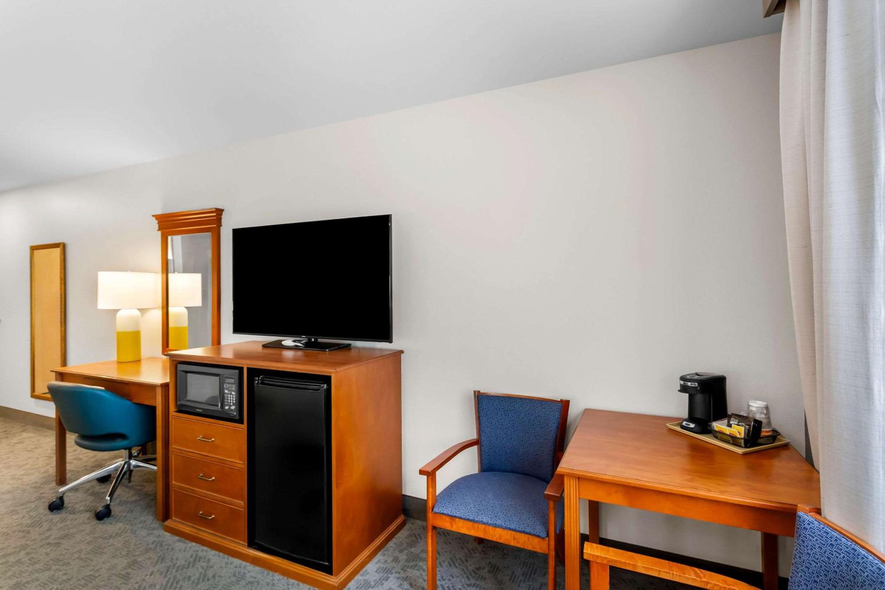 Standard Queen Room - Non Smoking - Photo 4
