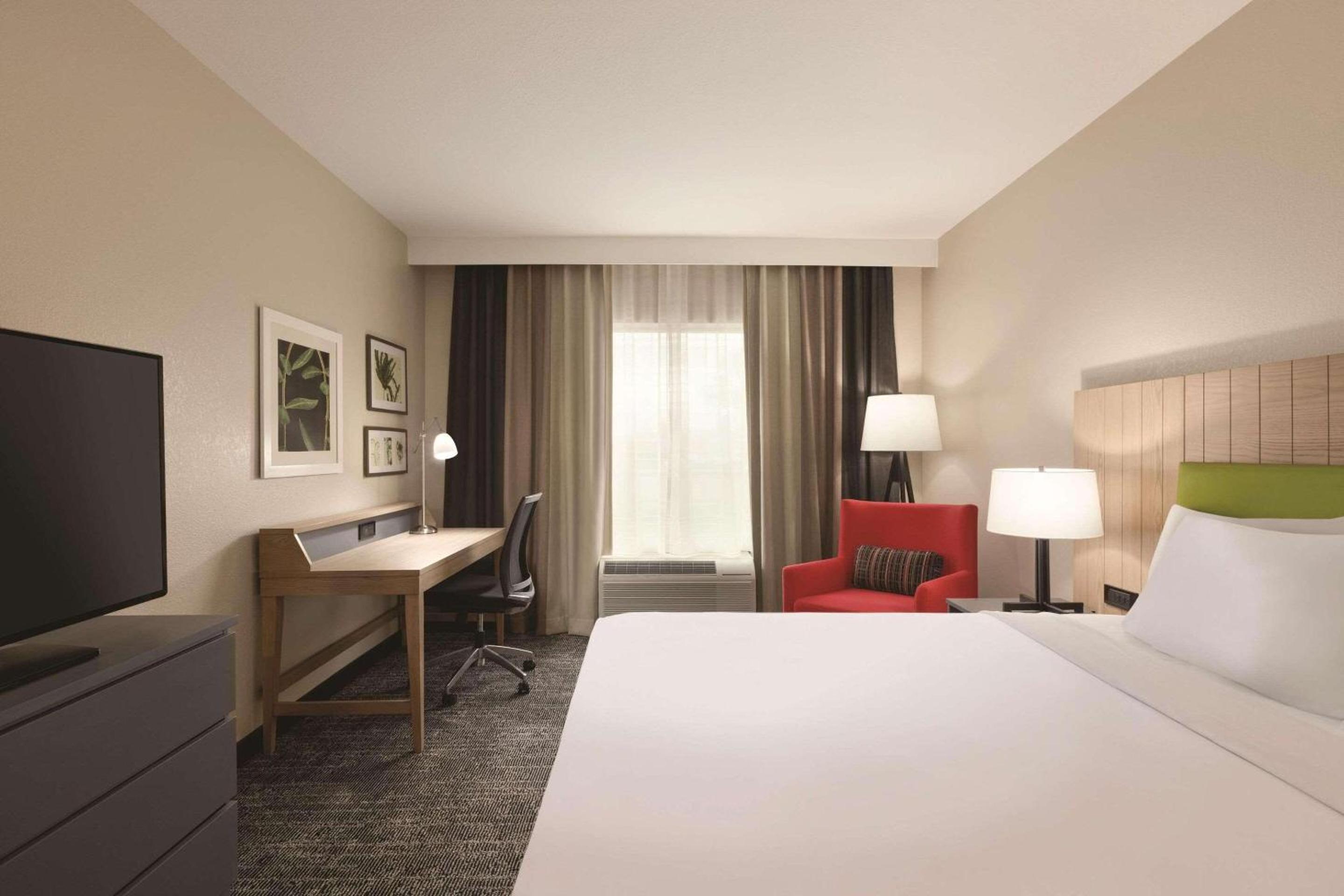 King Room - Disability Access/Non-Smoking photo 2