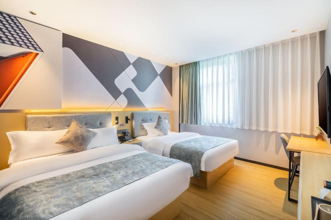 Triple Room with Bathroom