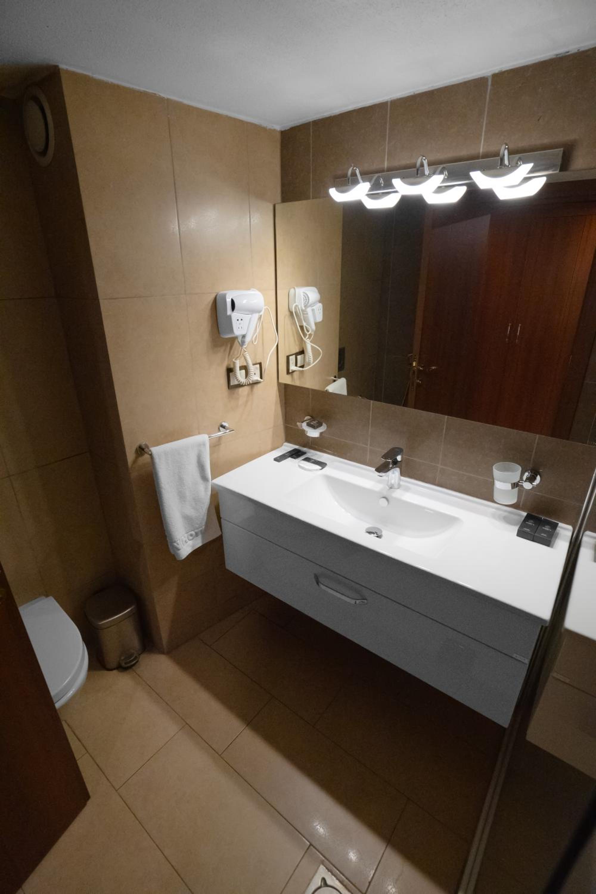 Standard Double Room - Photo 1