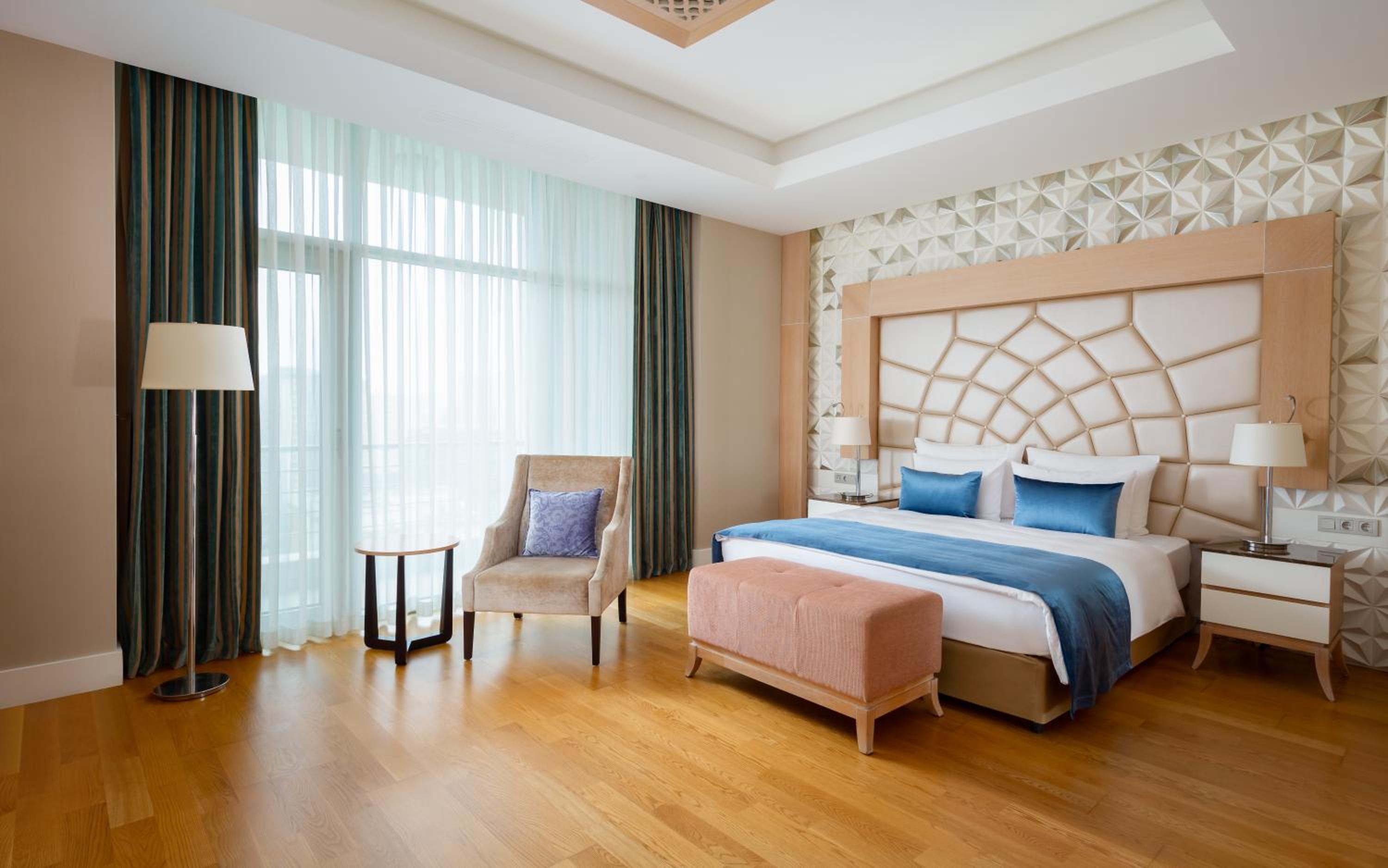 בדמדר הוטל אנד רזידנסס — Three-Bedroom Deluxe Apartment