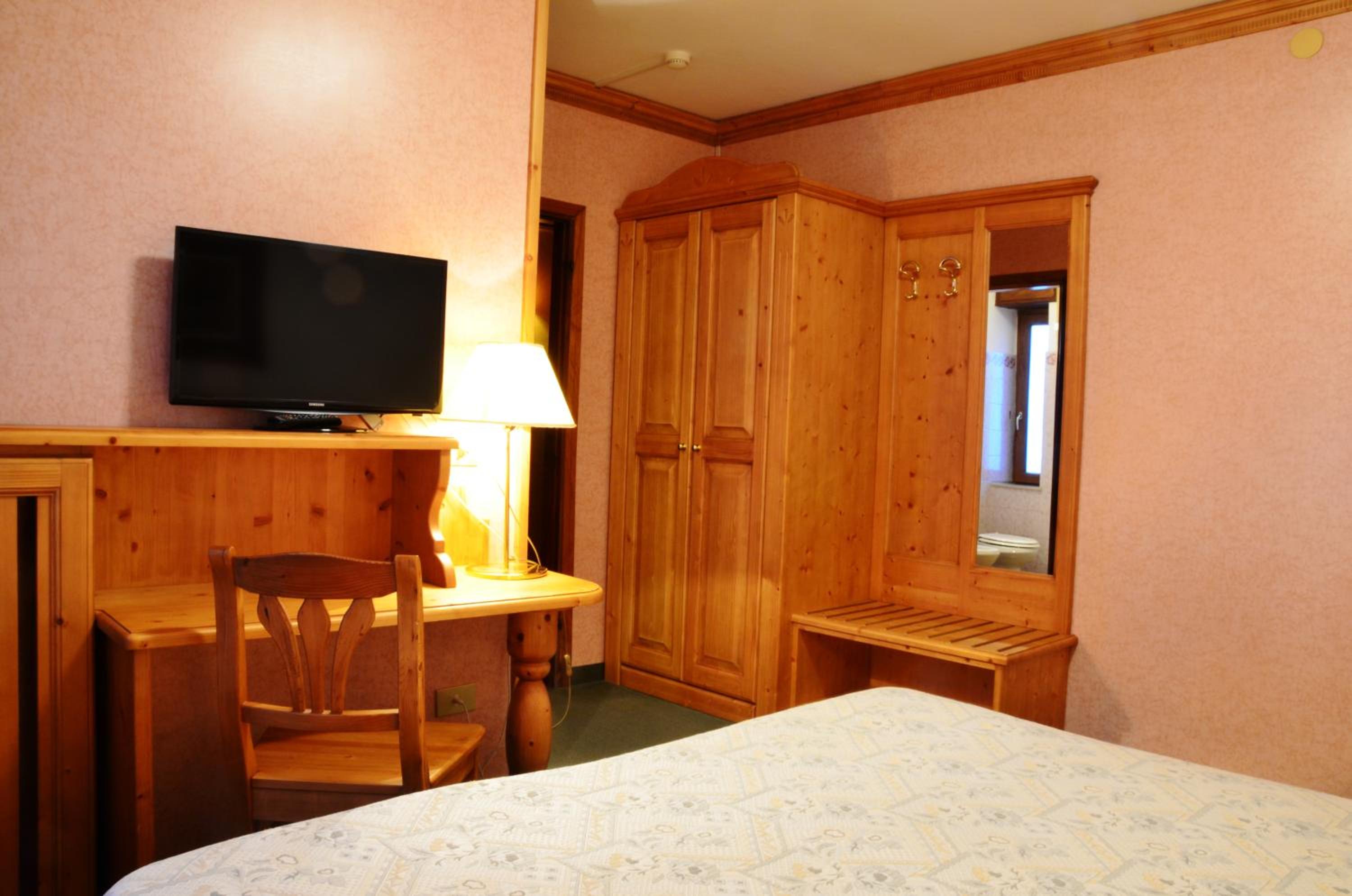 Triple Room with Bathroom photo 3