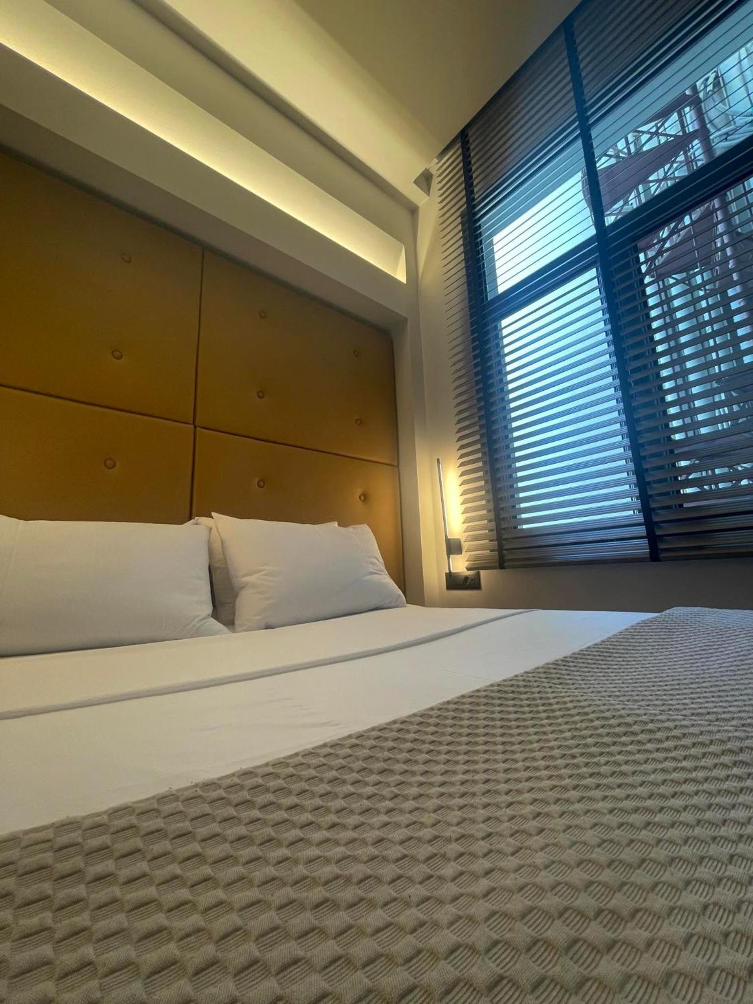 Standard Double Room - Photo 3