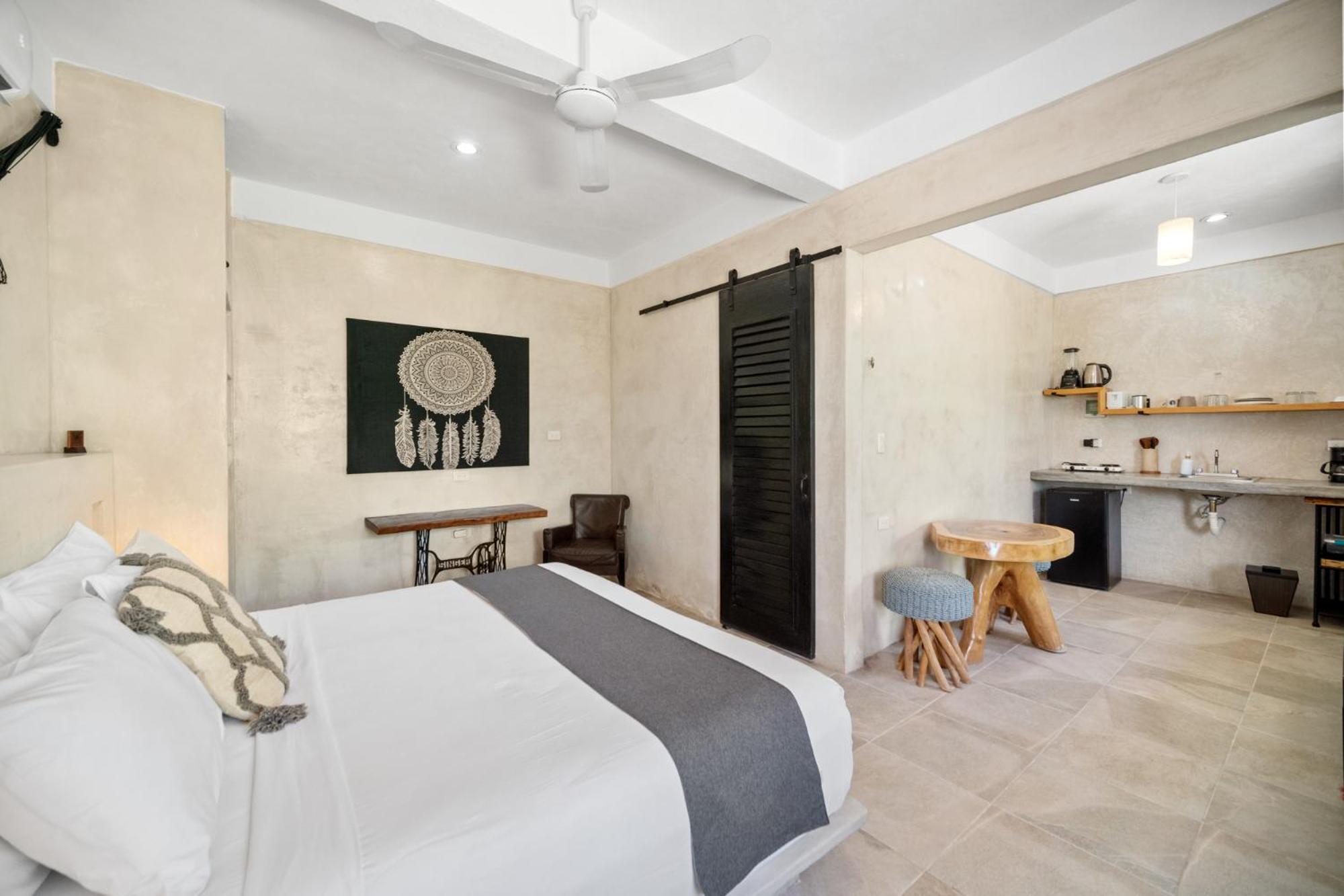 Queen Room