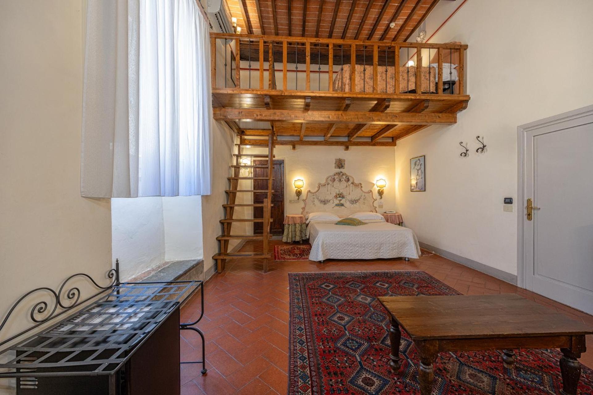 Quadruple Room - Photo 9