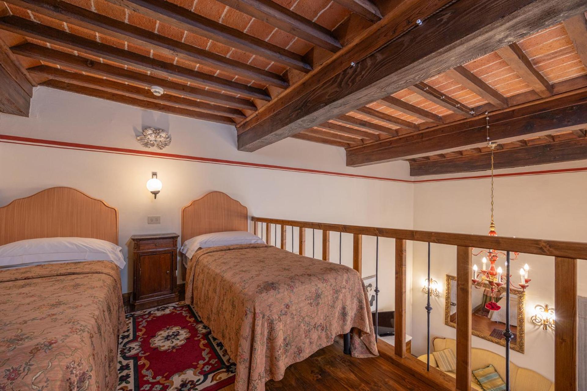 Quadruple Room - Photo 14