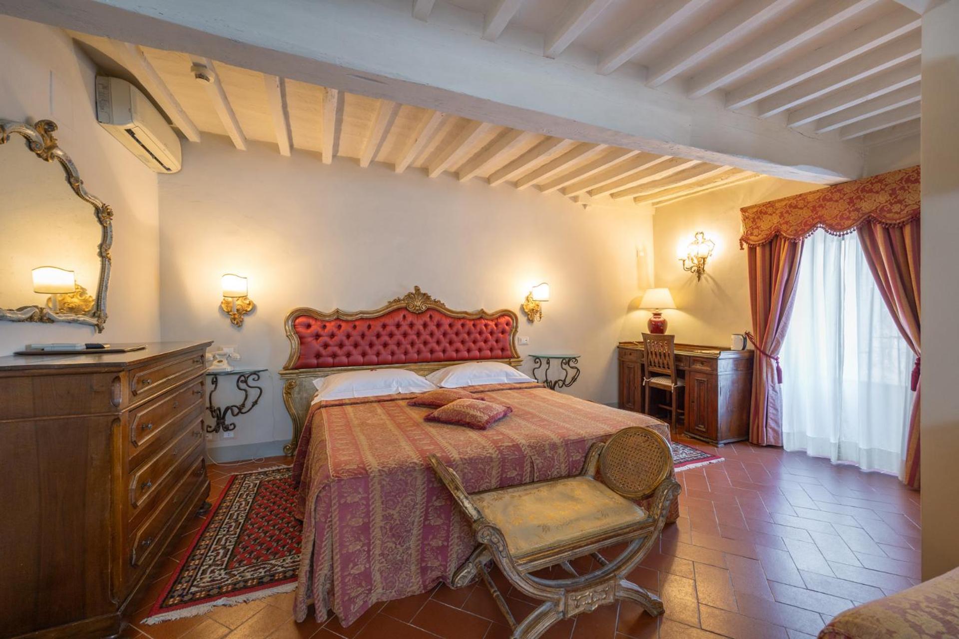 Suite with Balcony - Photo 1