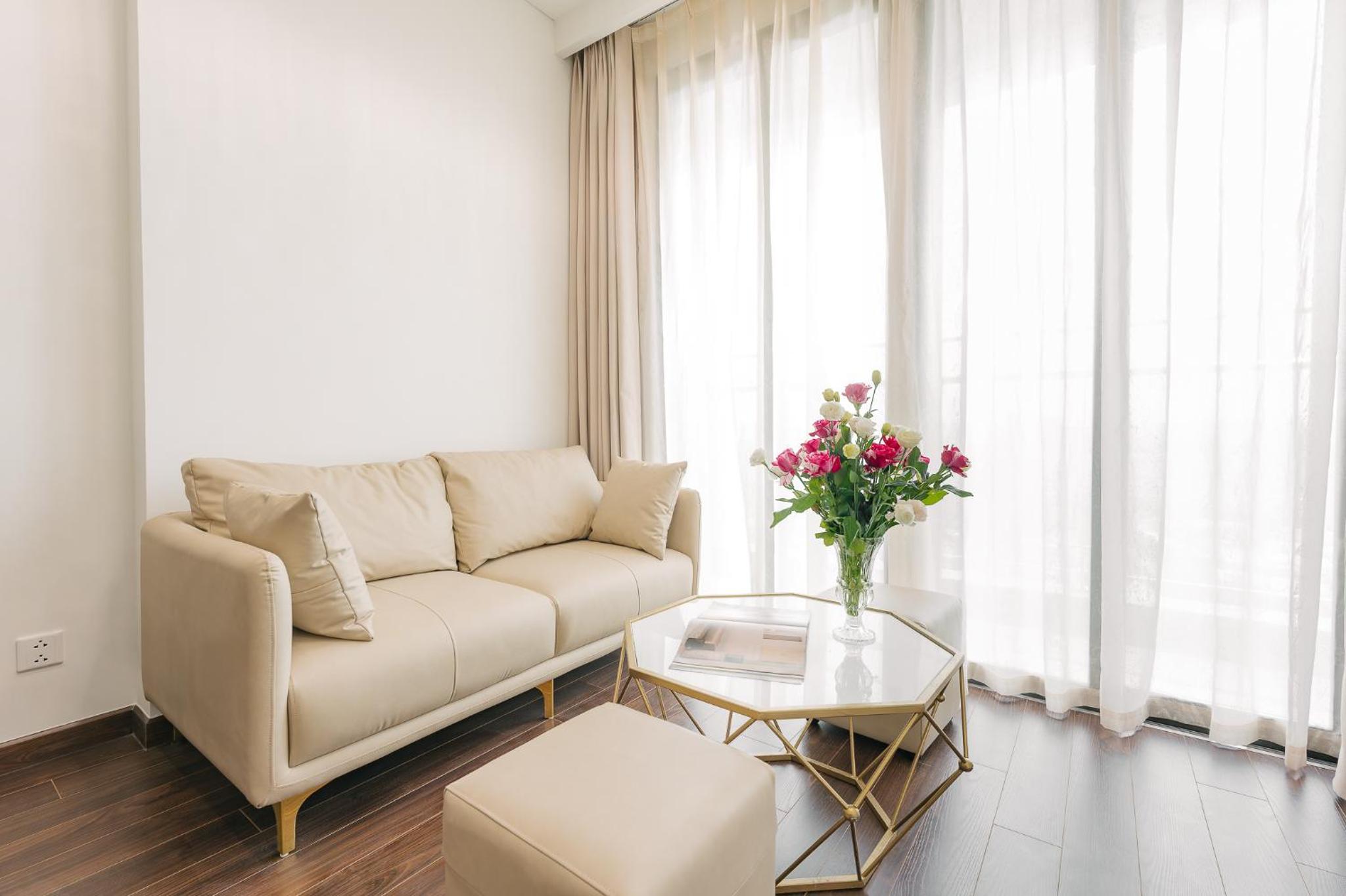 Two-Bedroom Apartment with Balcony - Photo 9
