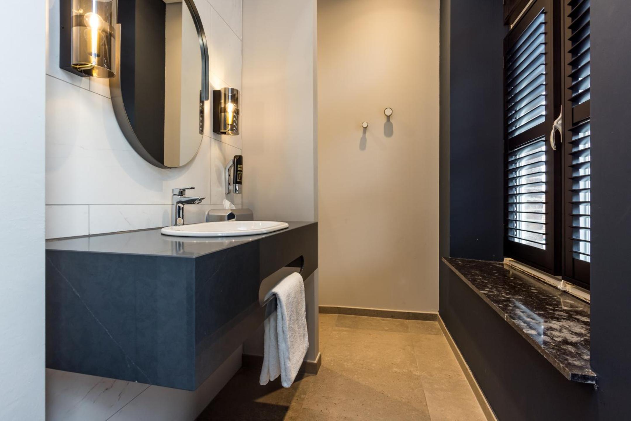 Classic Double Room with City View photo 3