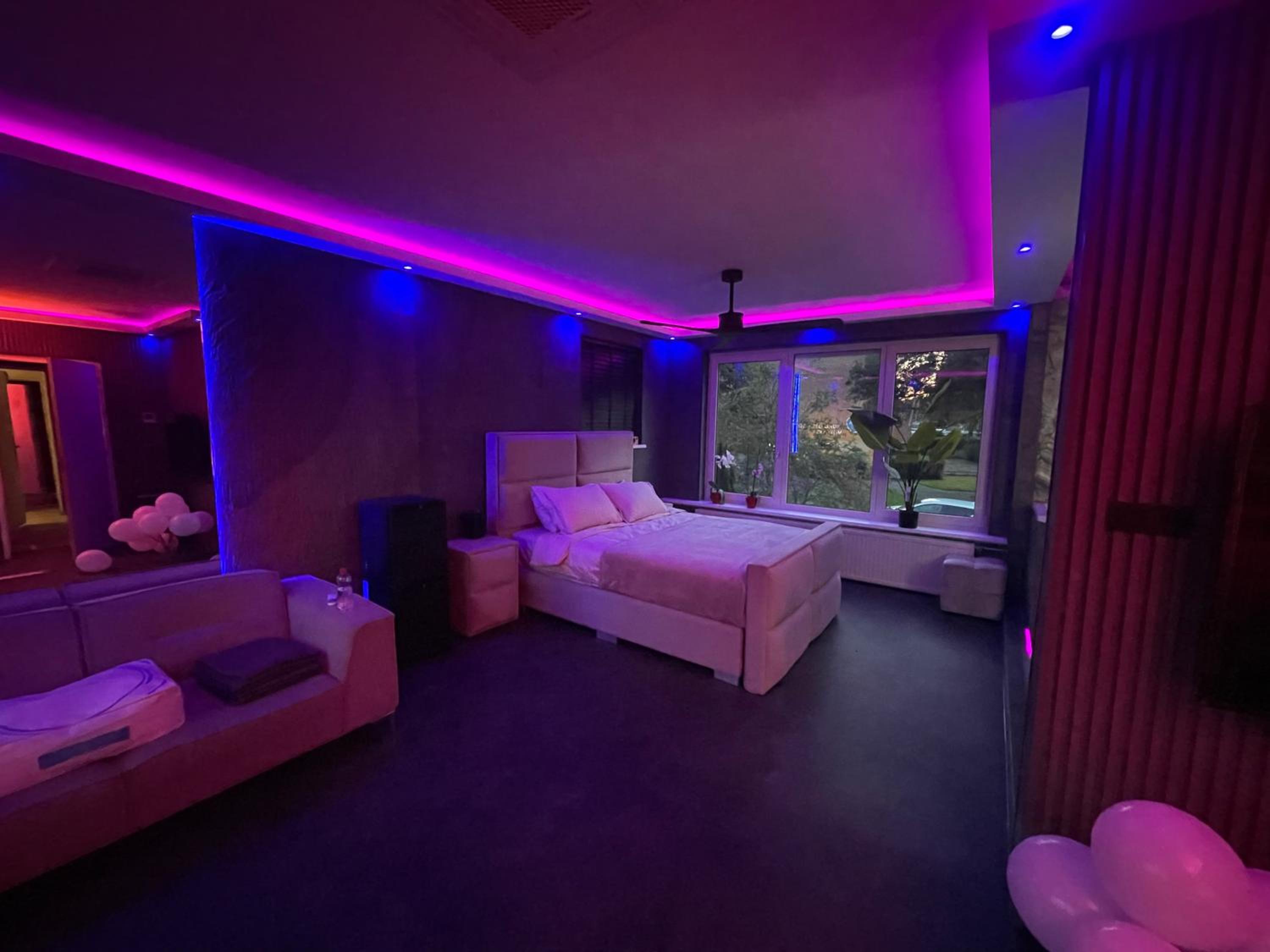 One-Bedroom Apartment S1