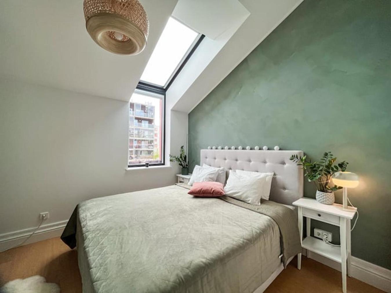 One-Bedroom House photo 2