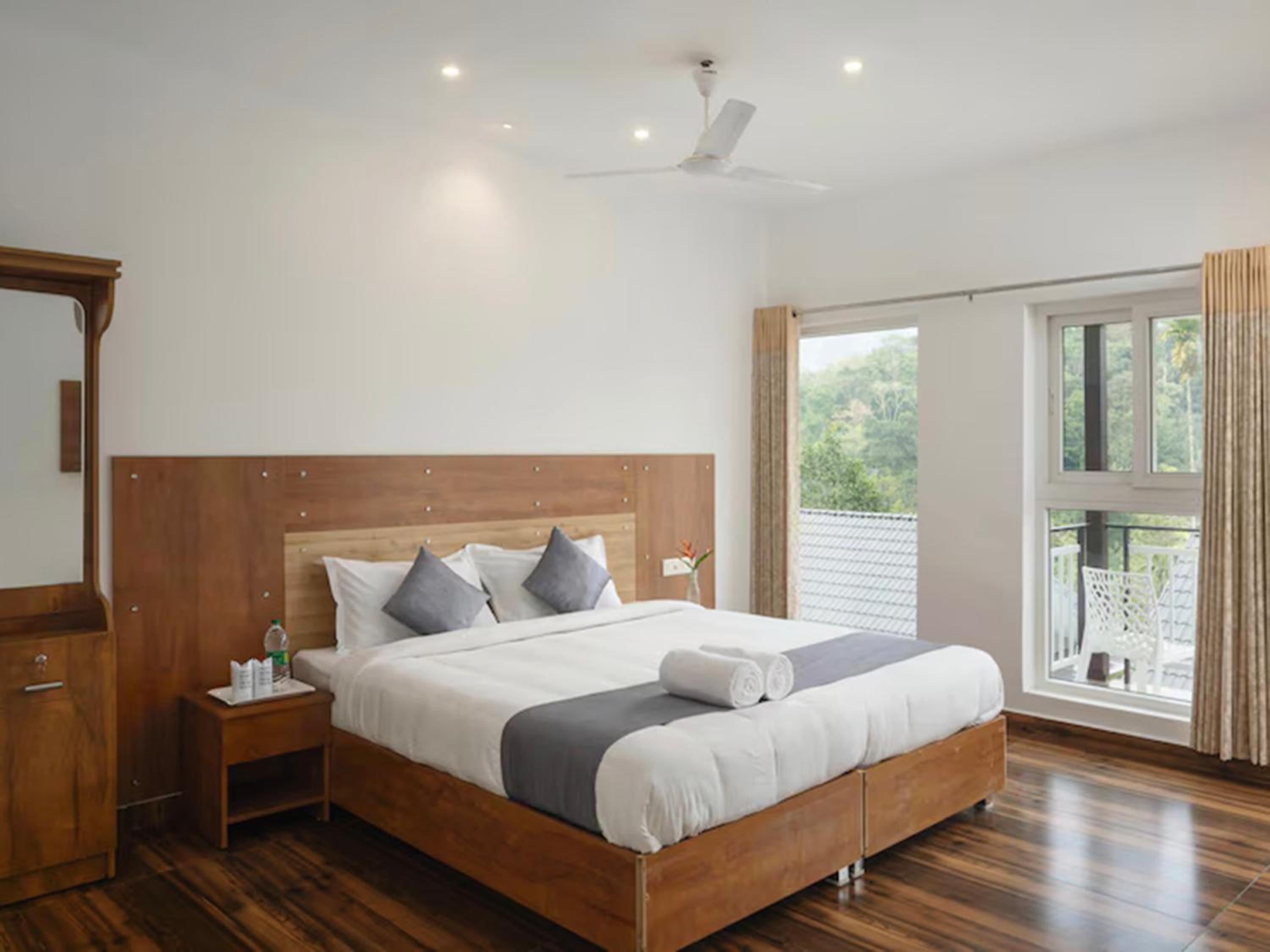 King Room with Balcony