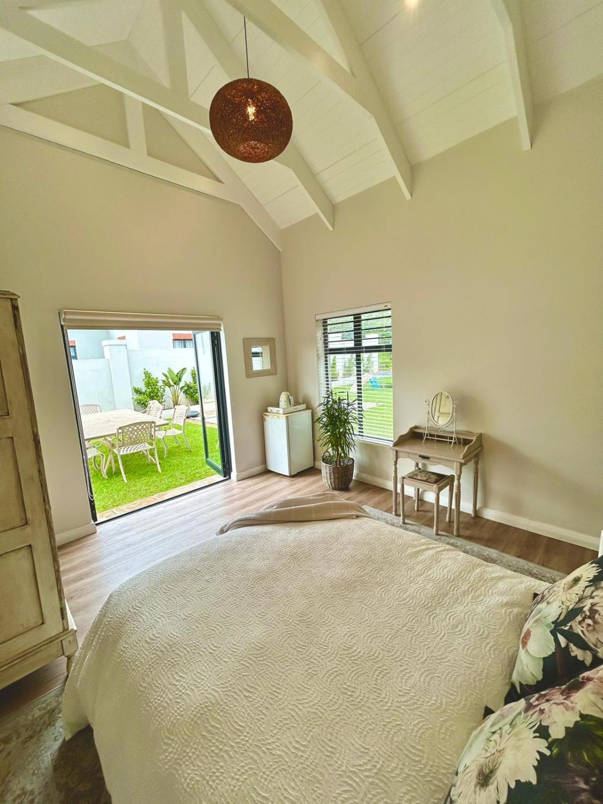 Double Room with Garden View photo 1