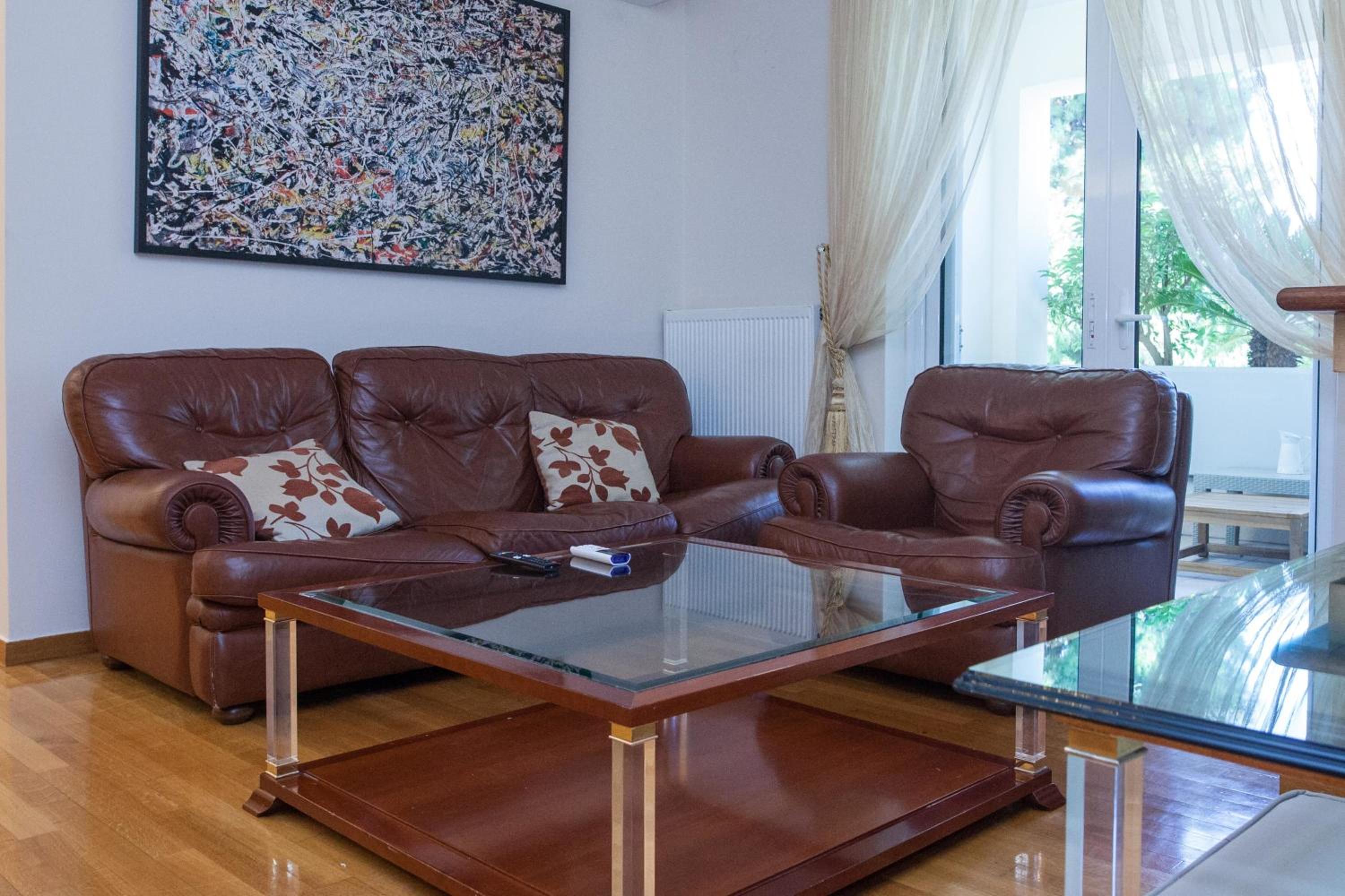 Apartment photo 3