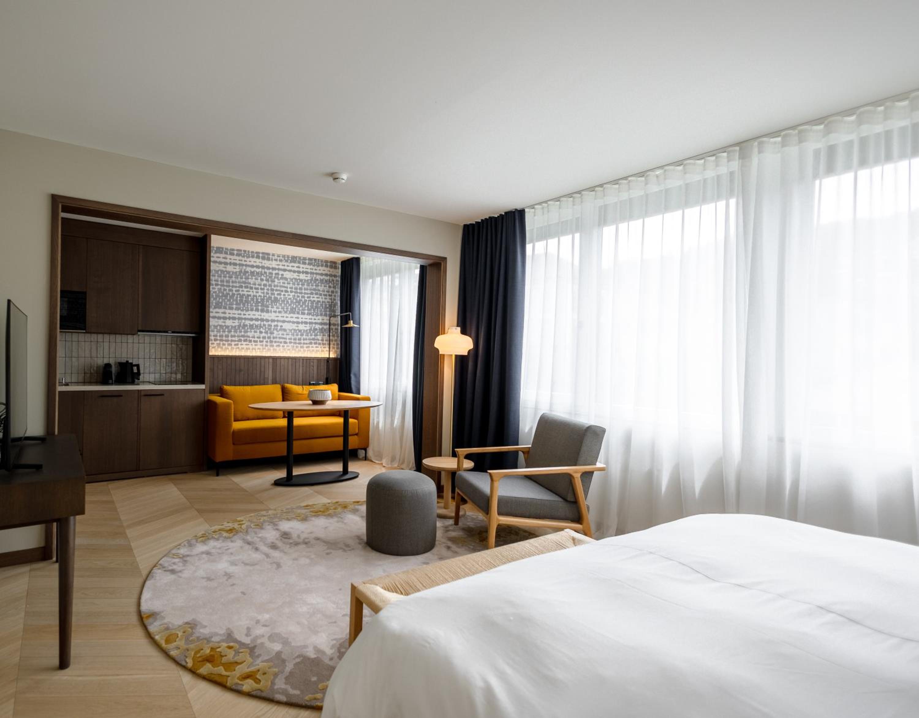 Suite with Kitchenette City View photo 1