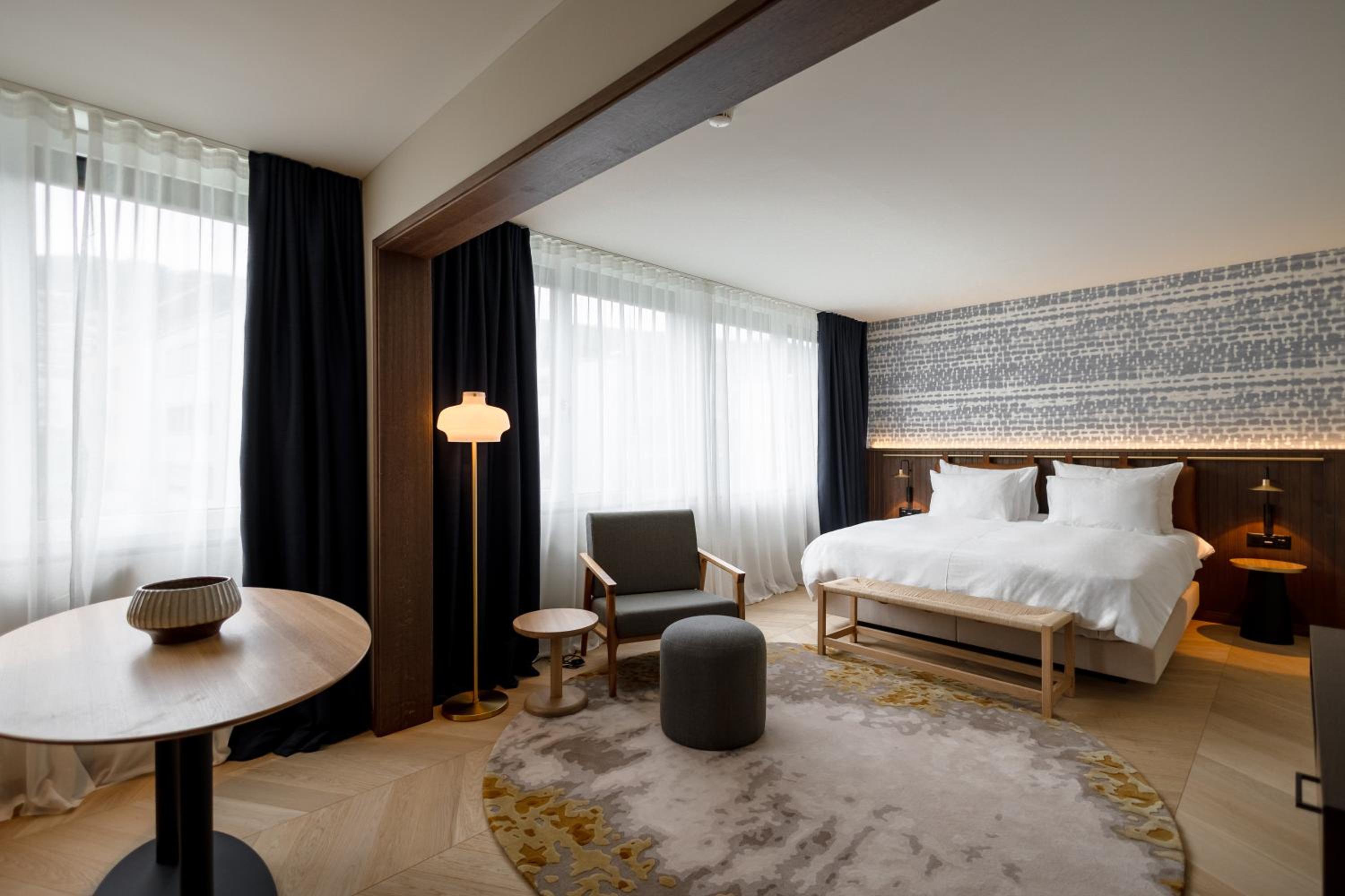 Suite with Kitchenette City View photo 2