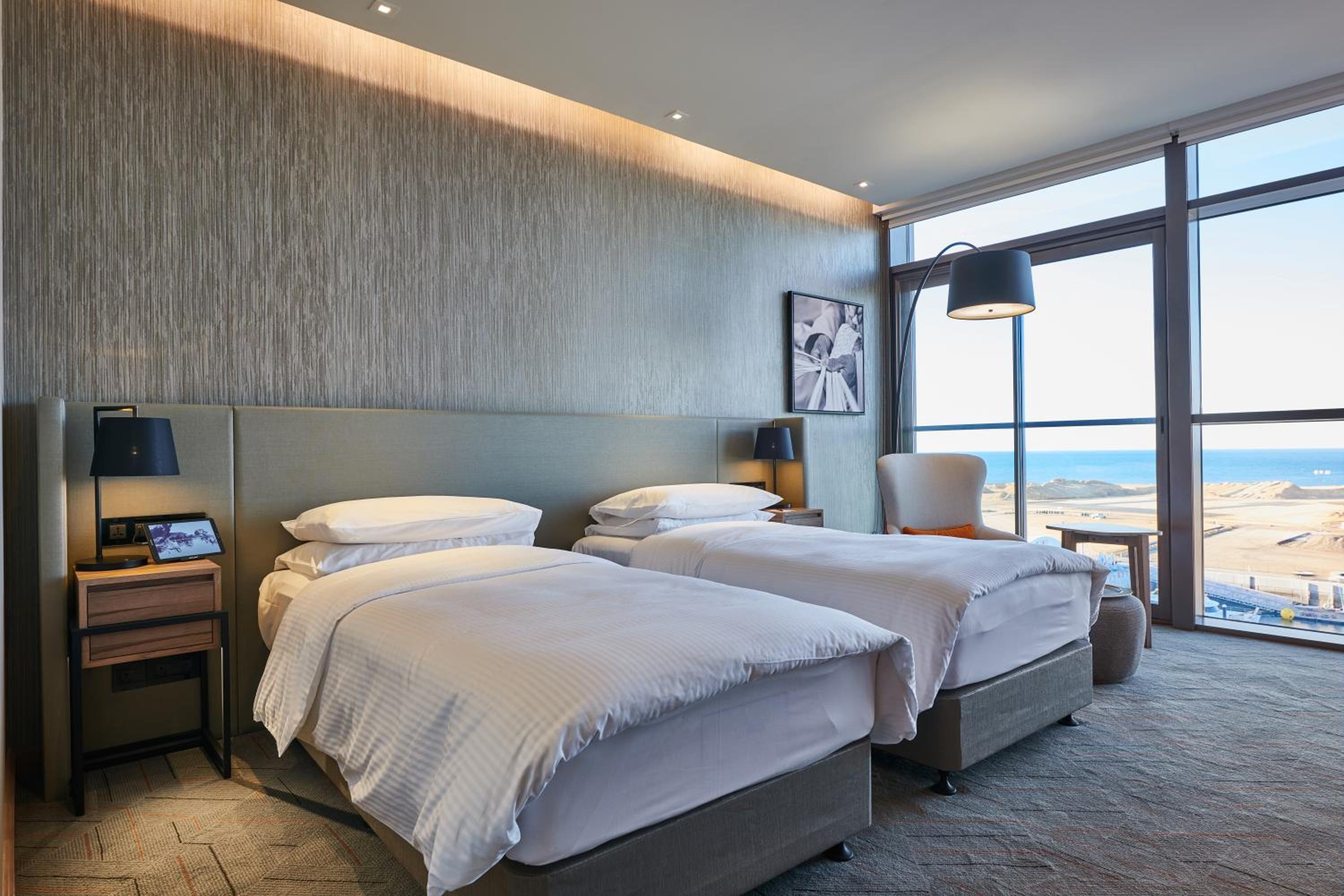 Deluxe Twin Room Marina View