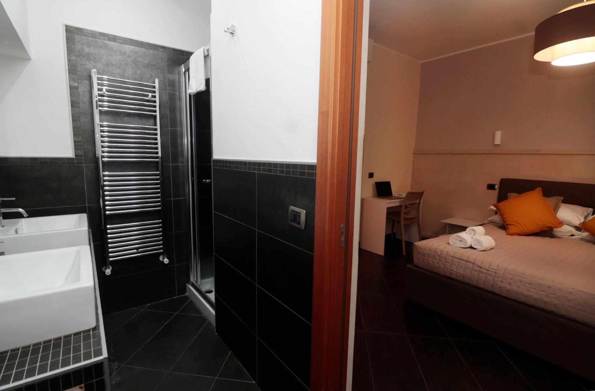 Triple Room with Private Bathroom