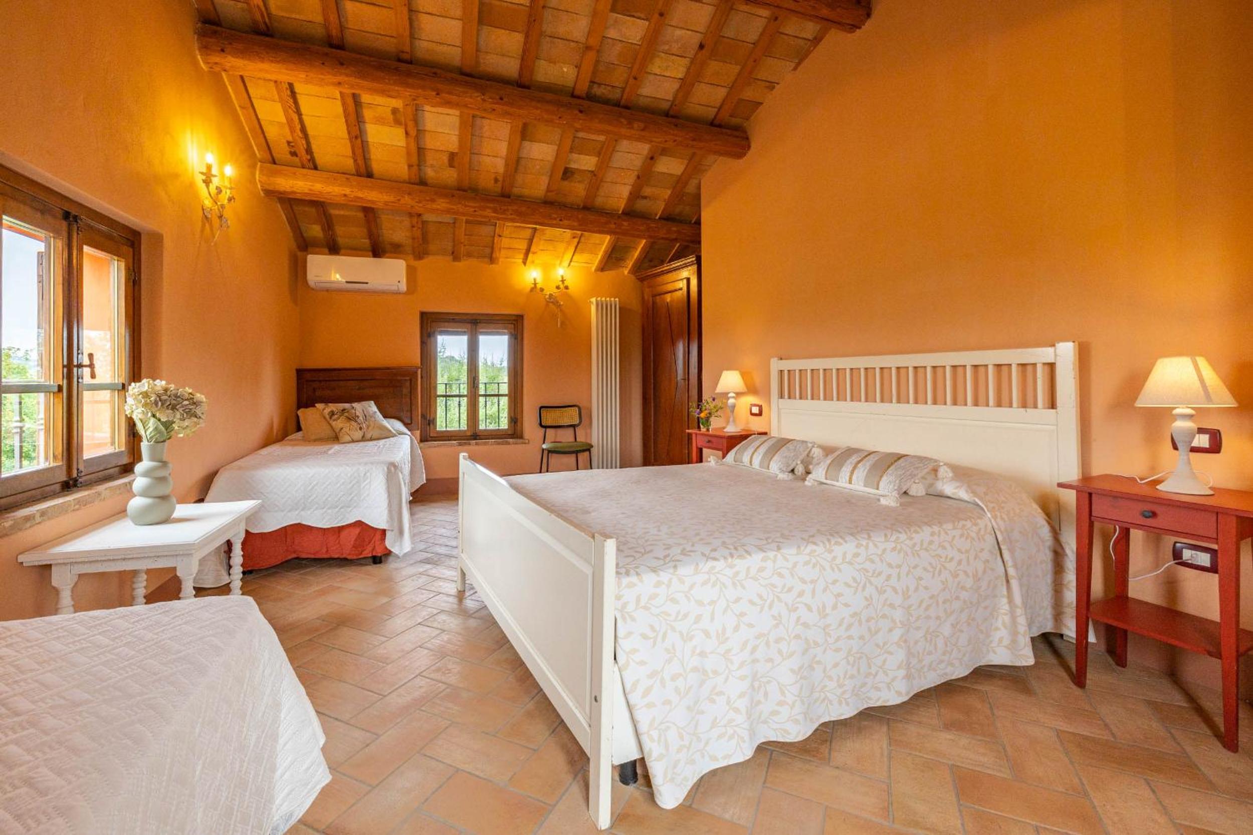 One-Bedroom Apartment with Pool View photo 1