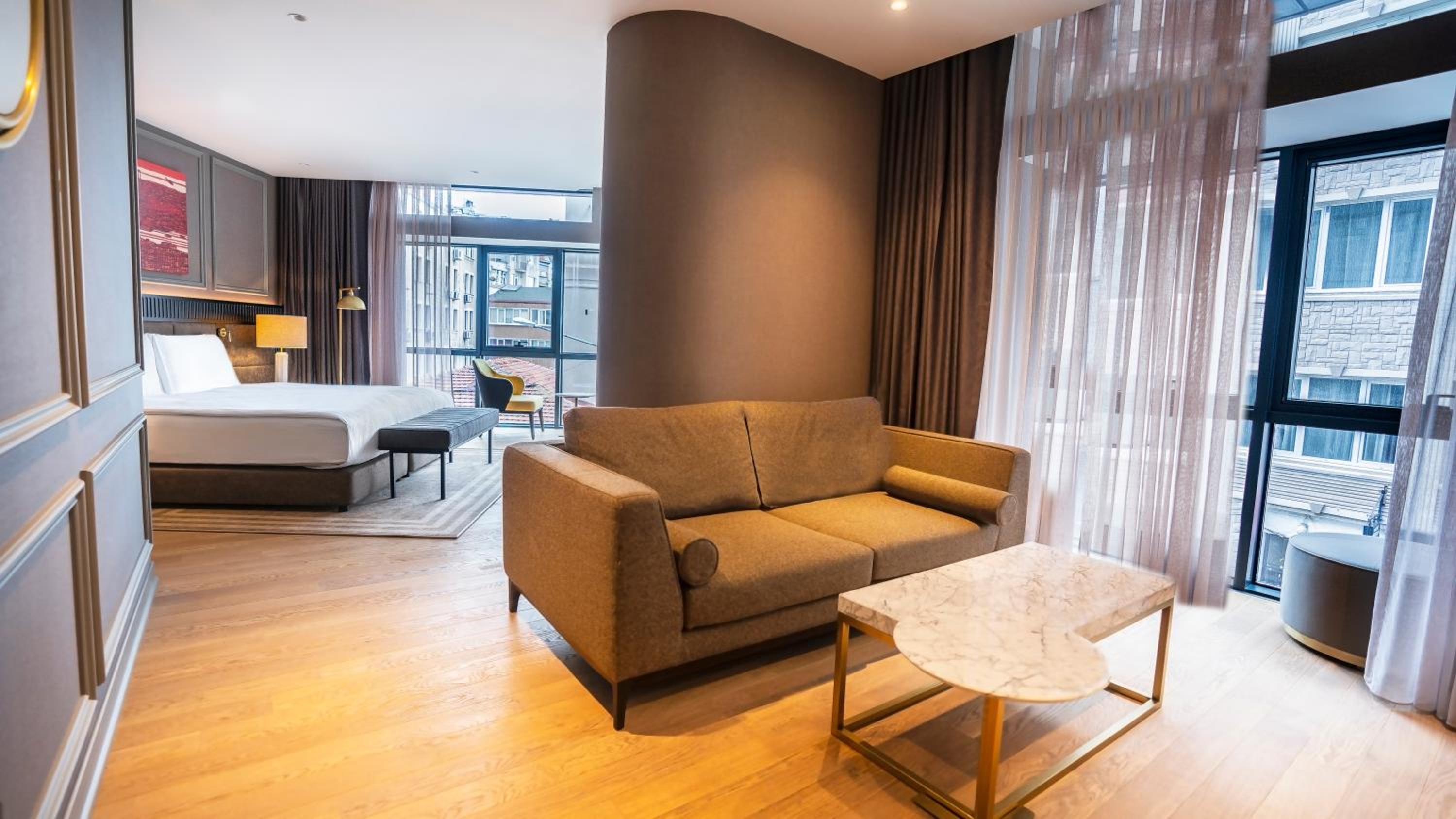 Junior King Suite with Club Millesime Access