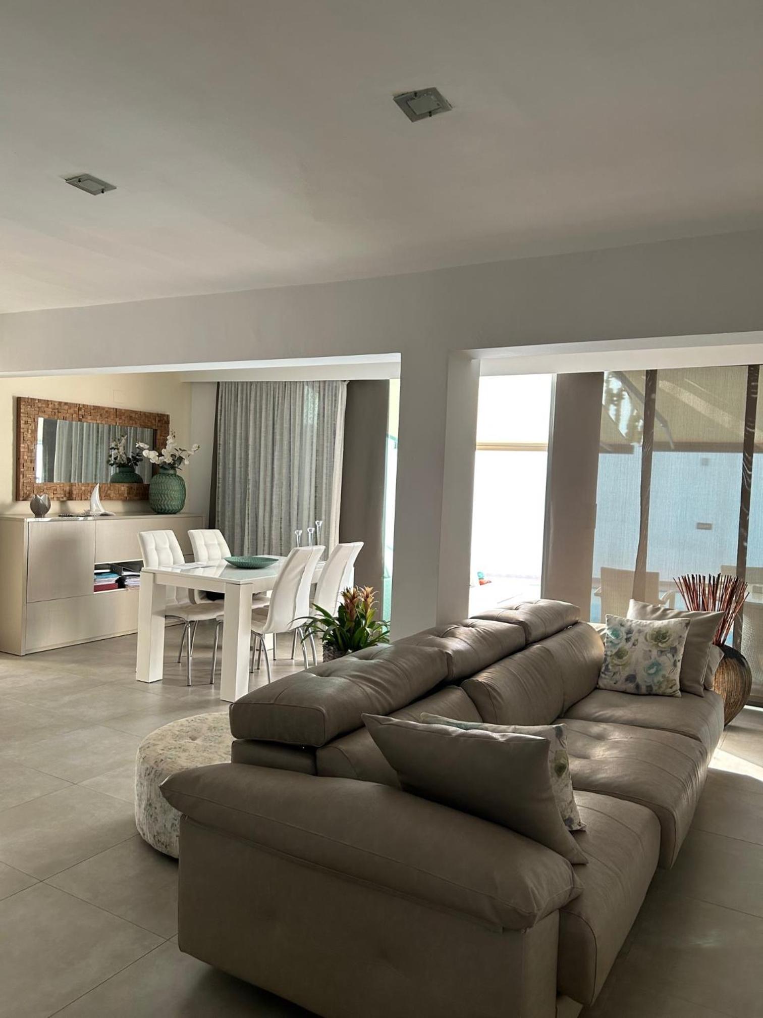 Villa con piscina privada