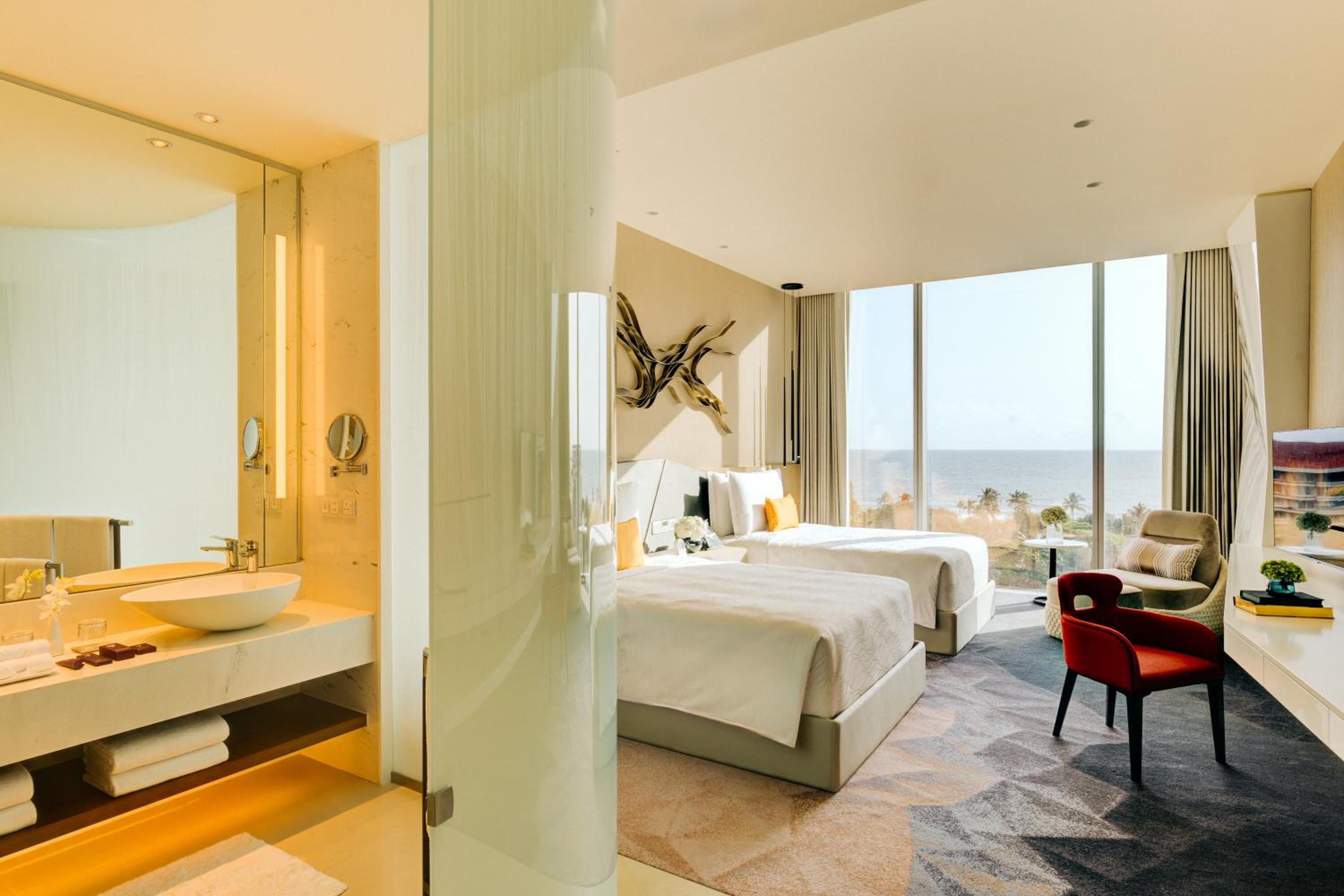 Premier Life Oceanfront View Twin Room - Photo 1