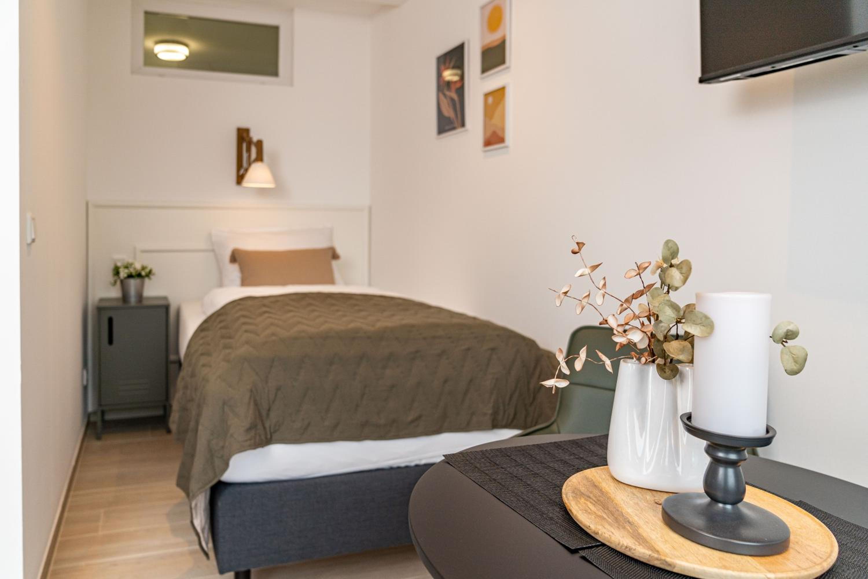 Single Room with Balcony photo 2