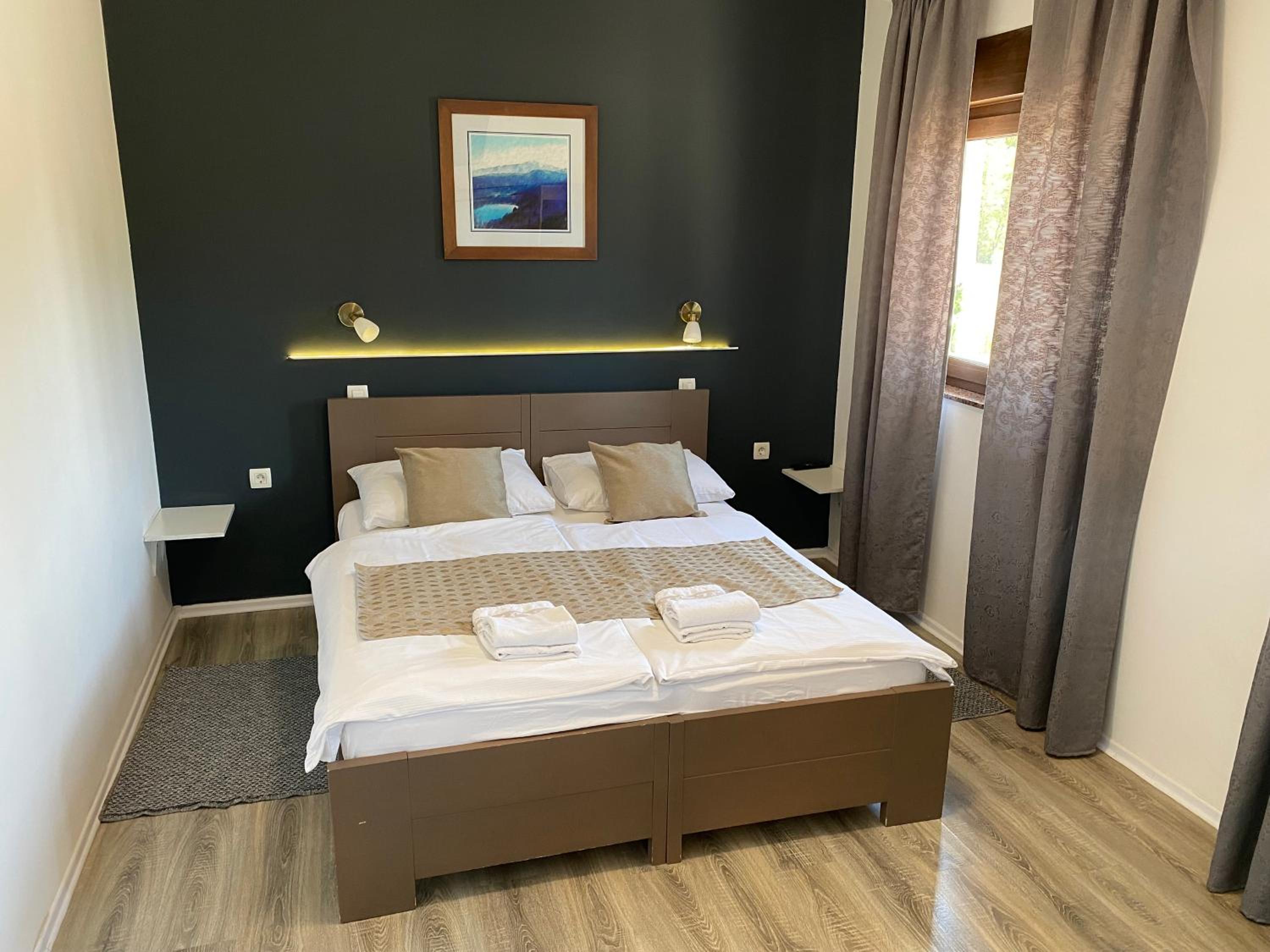 Classic Quadruple Room photo 2