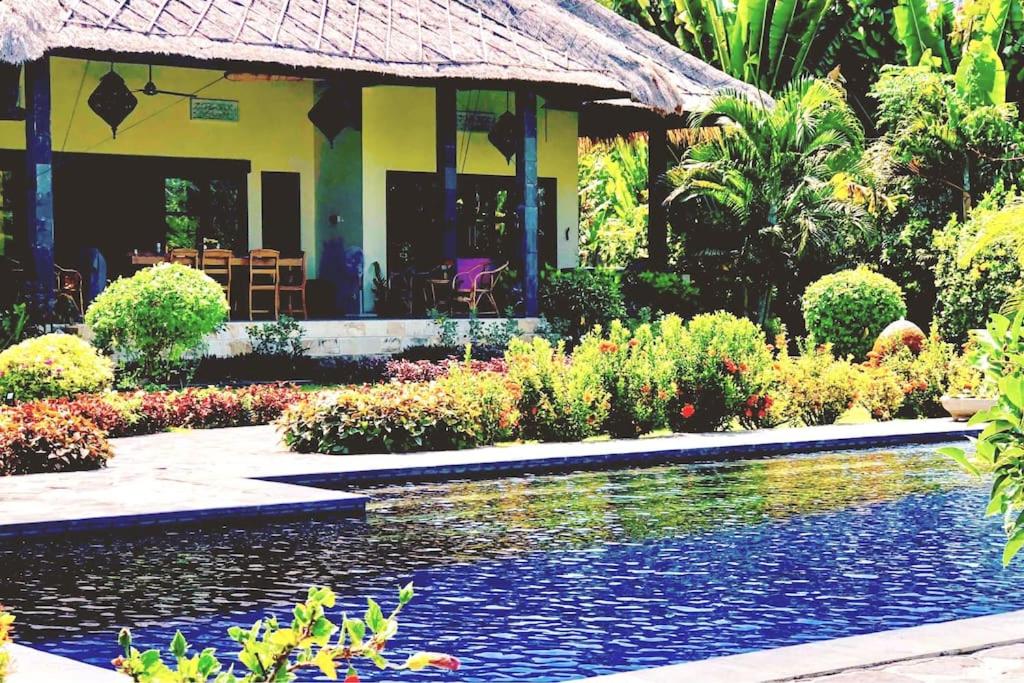 Villa photo 3