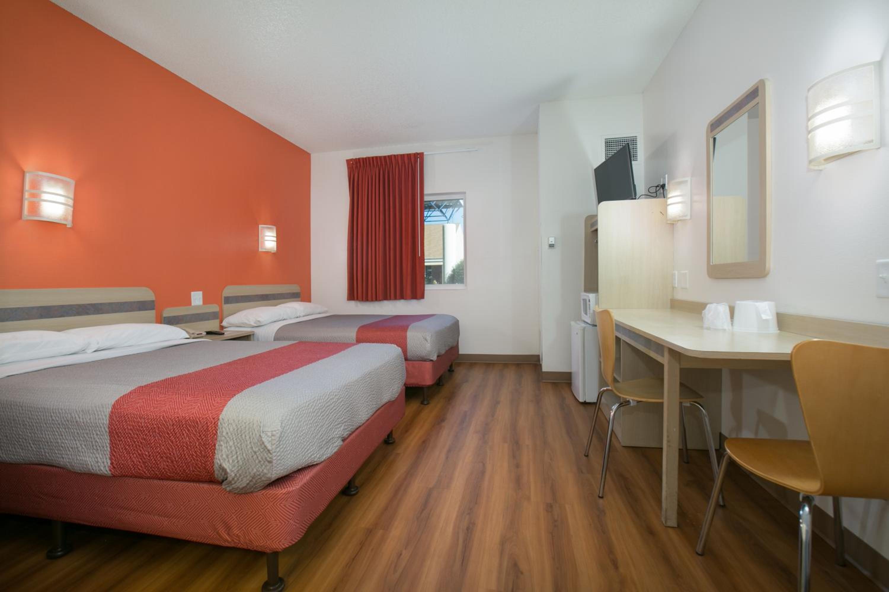 Double Room - Disability Access photo 2