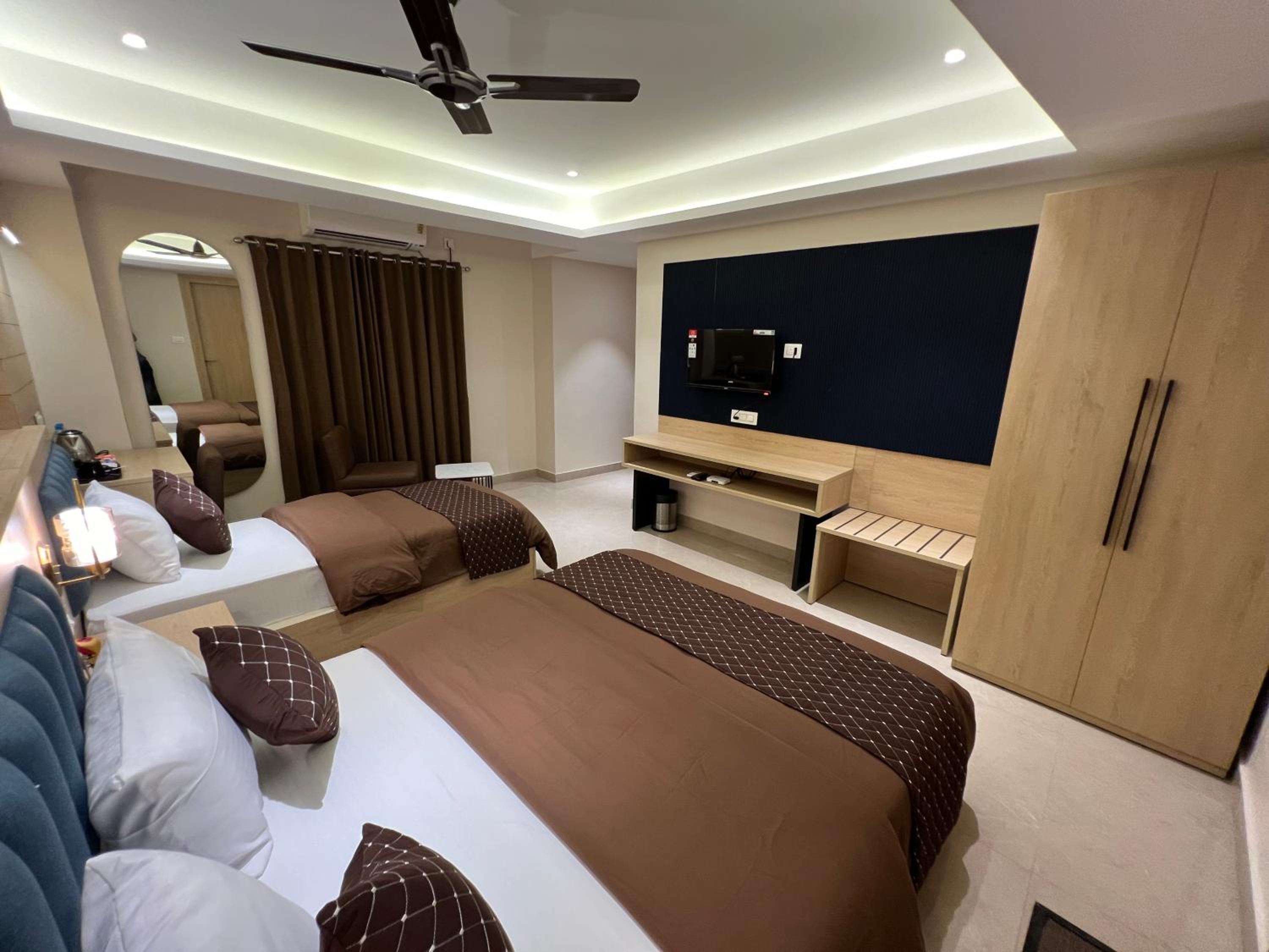 Superior Triple Room - Photo 7