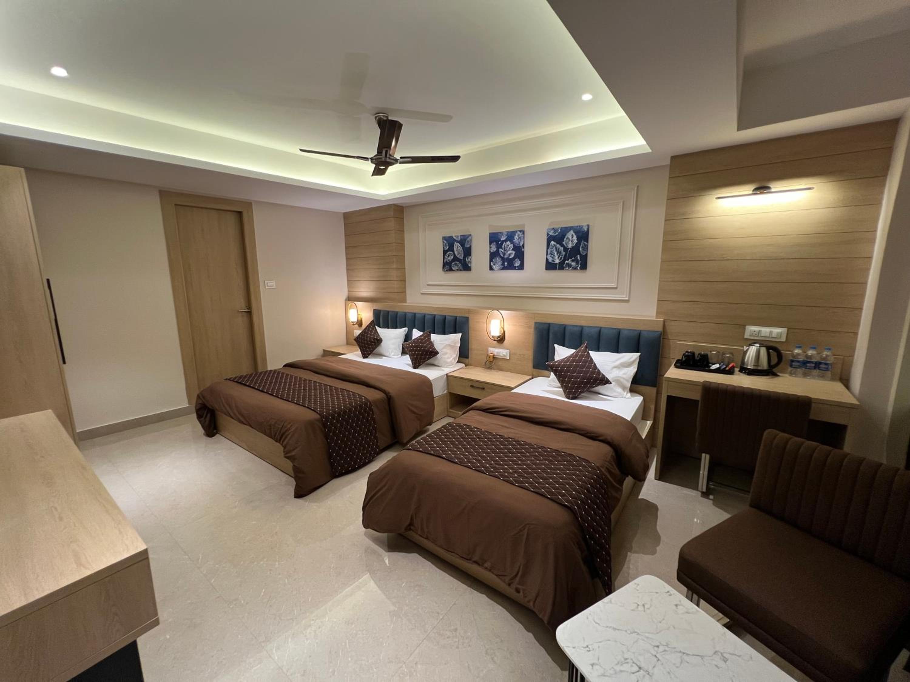 Superior Triple Room - Photo 11
