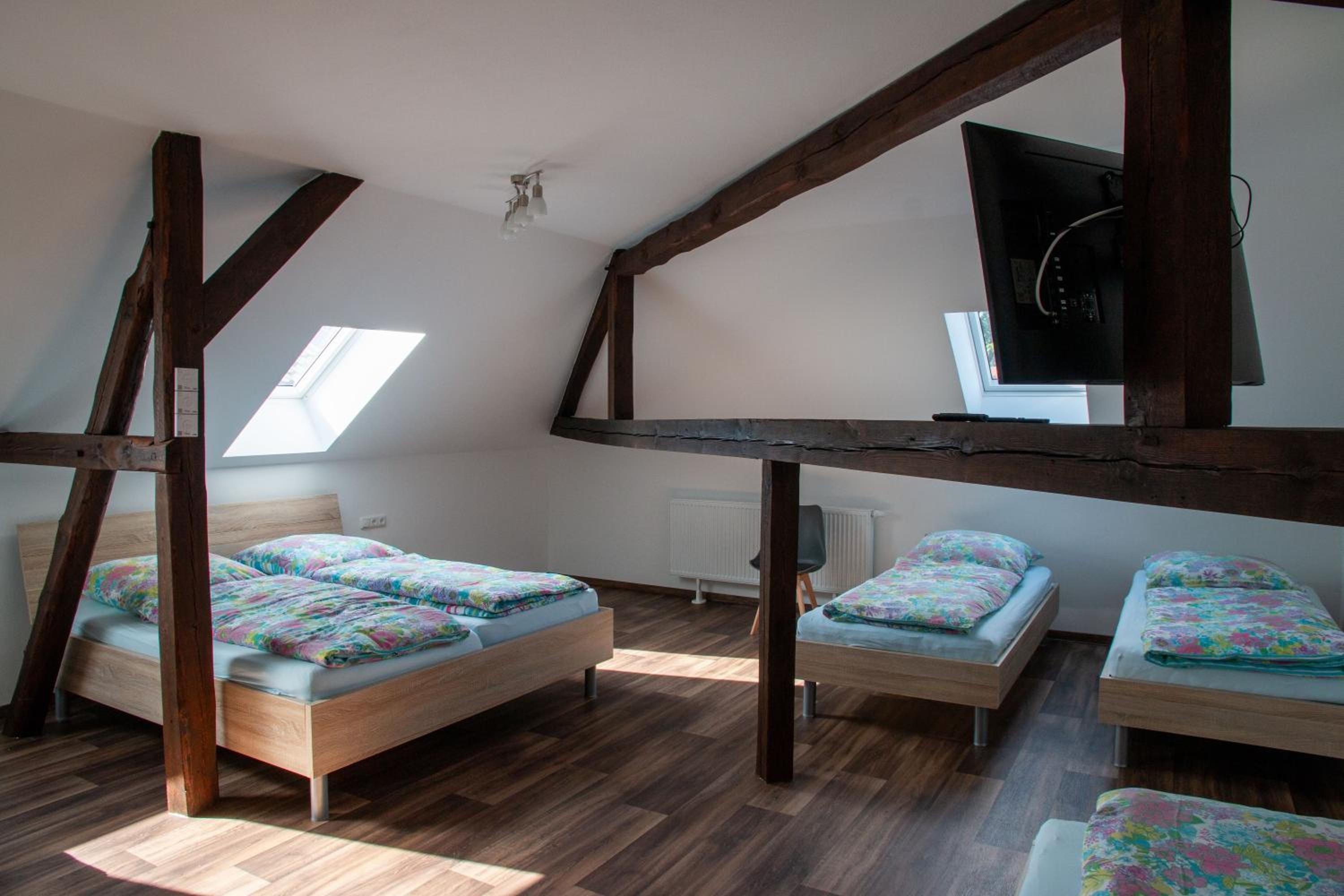 One-Bedroom Apartment with Terrace photo 2