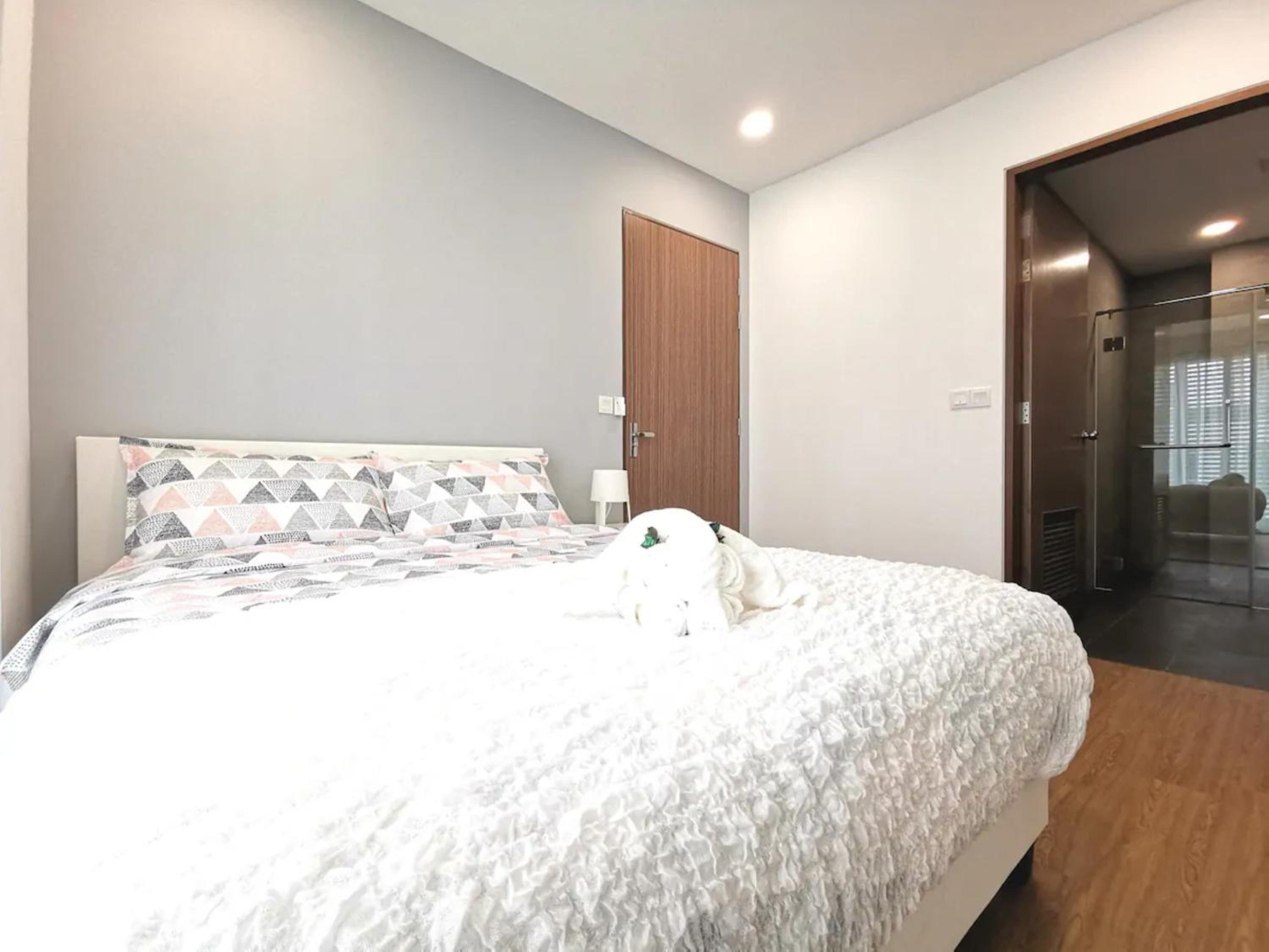 Three-Bedroom Apartment photo 1