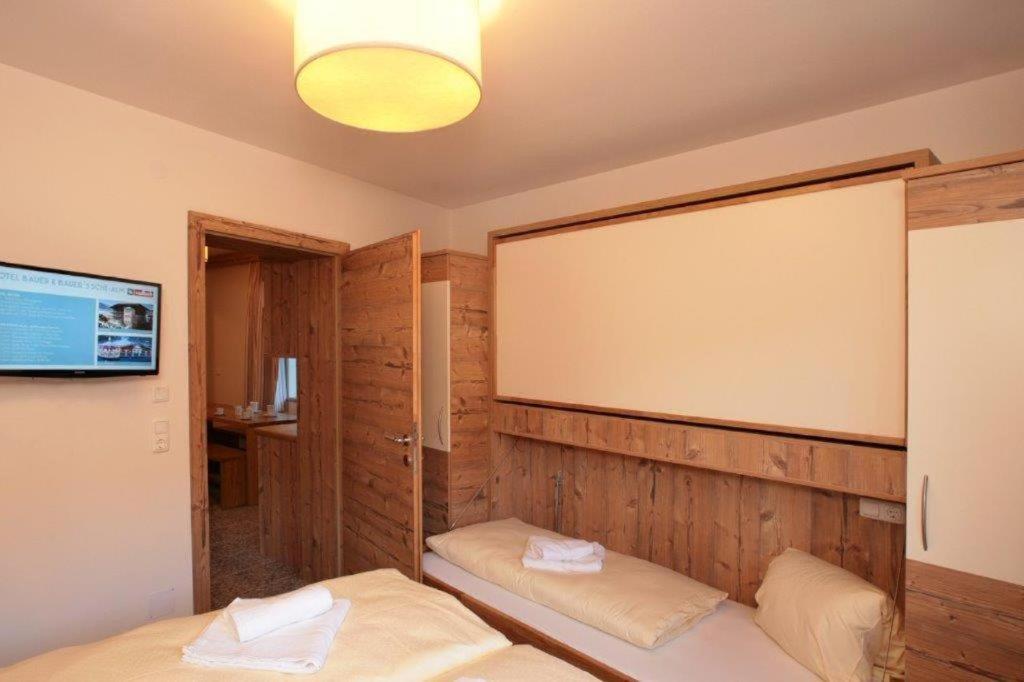 Two-Bedroom Apartment with Mountain View photo 1