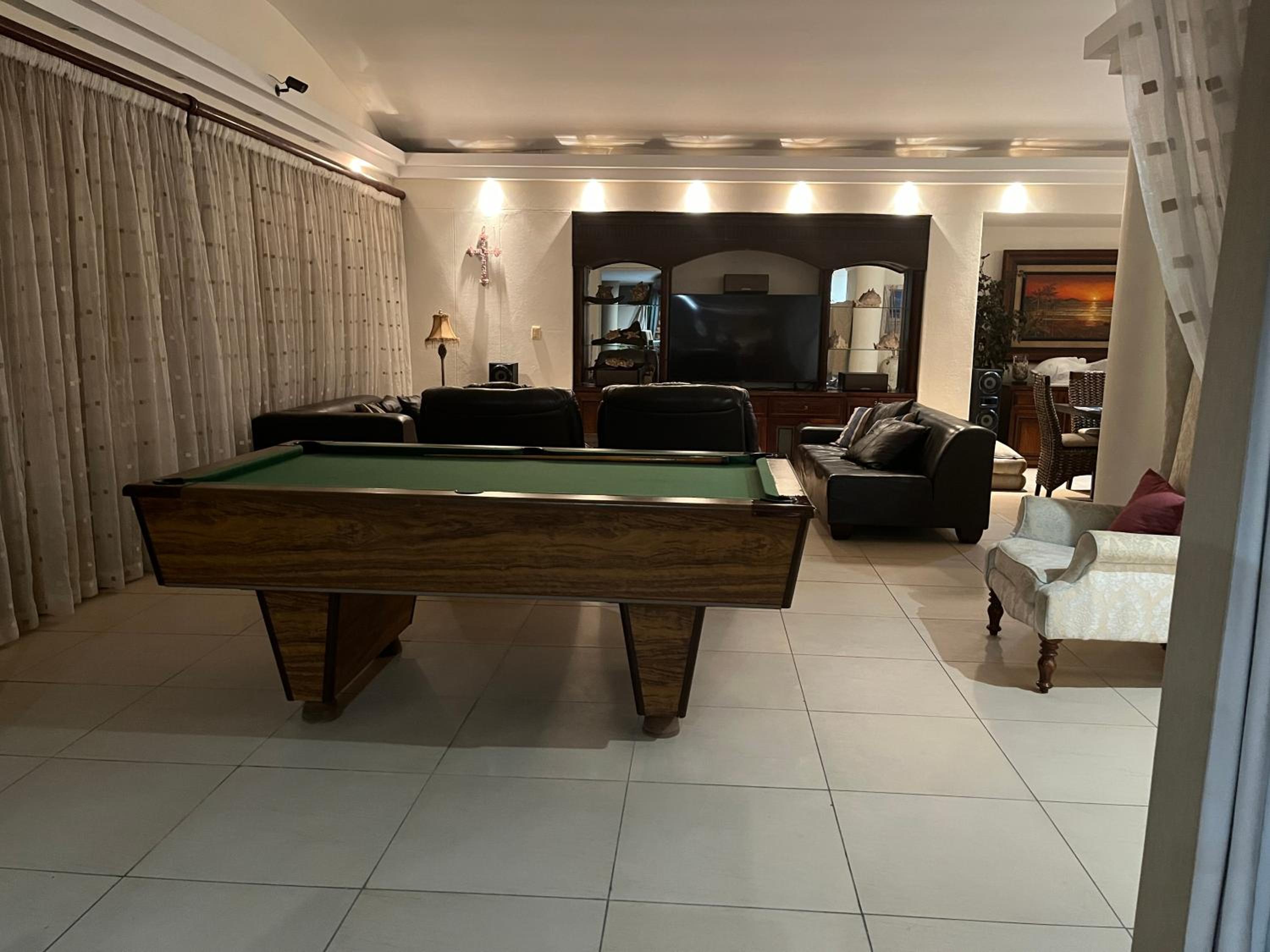 Apartment photo 3