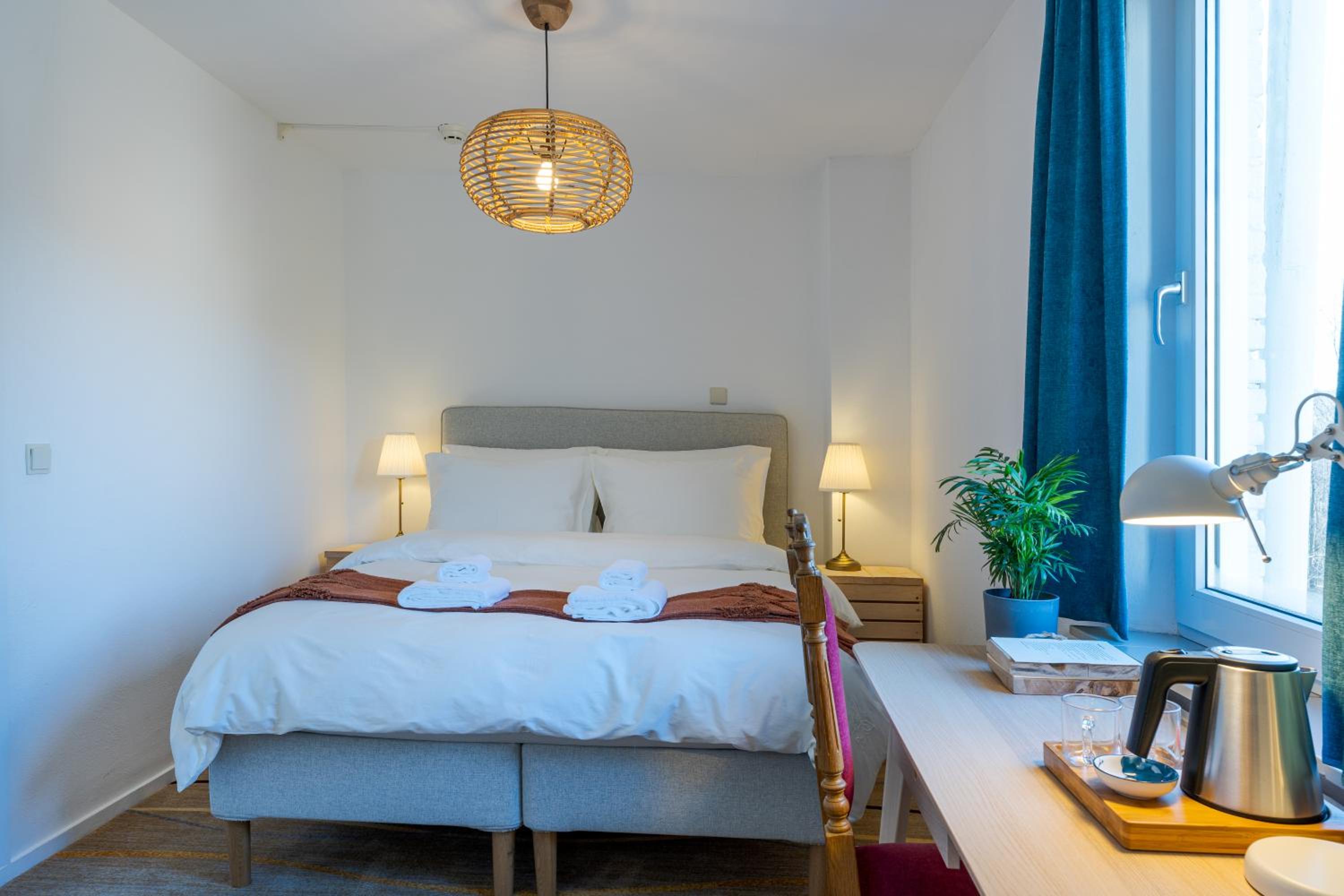 Double Room - Photo 5