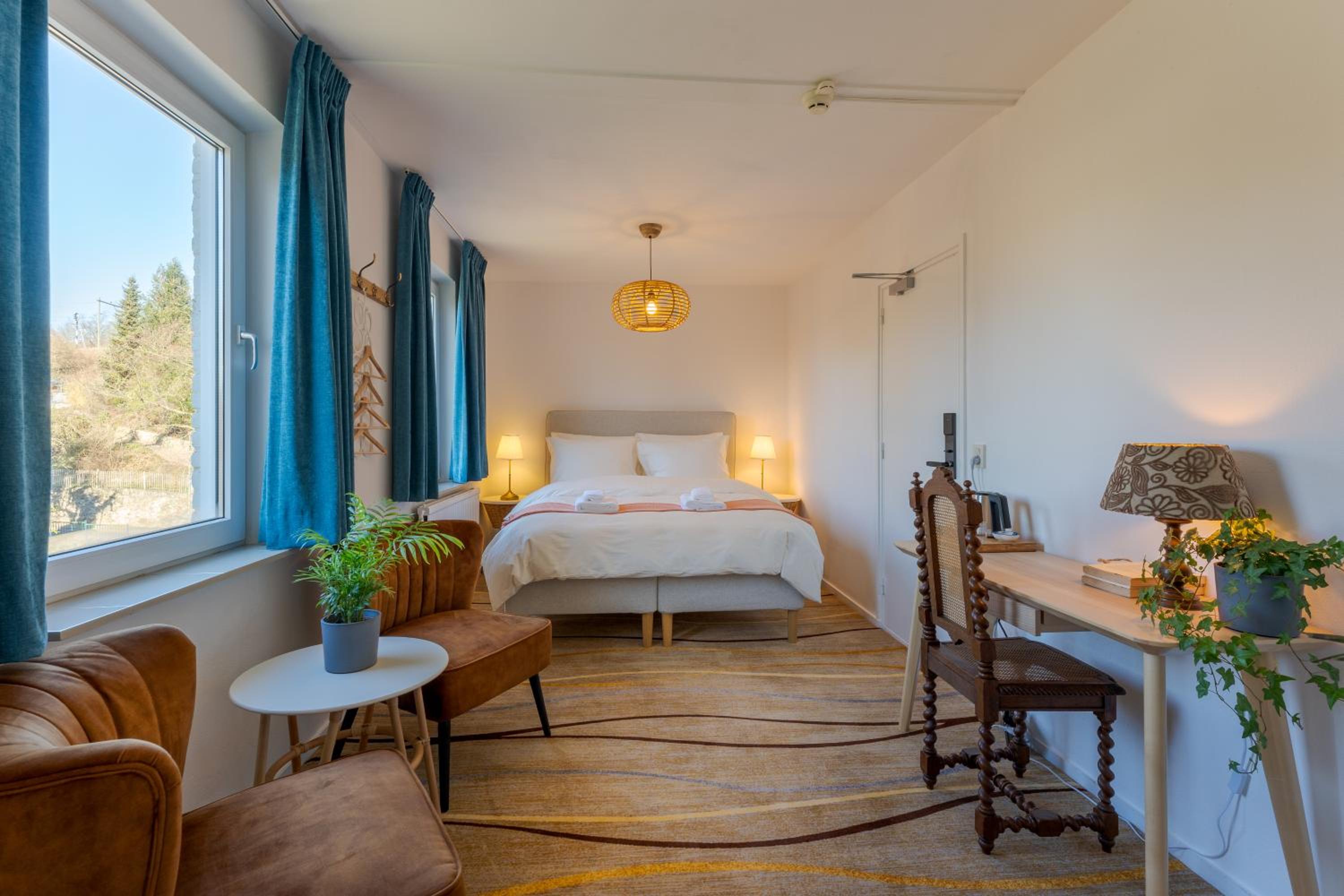 Double Room - Photo 18