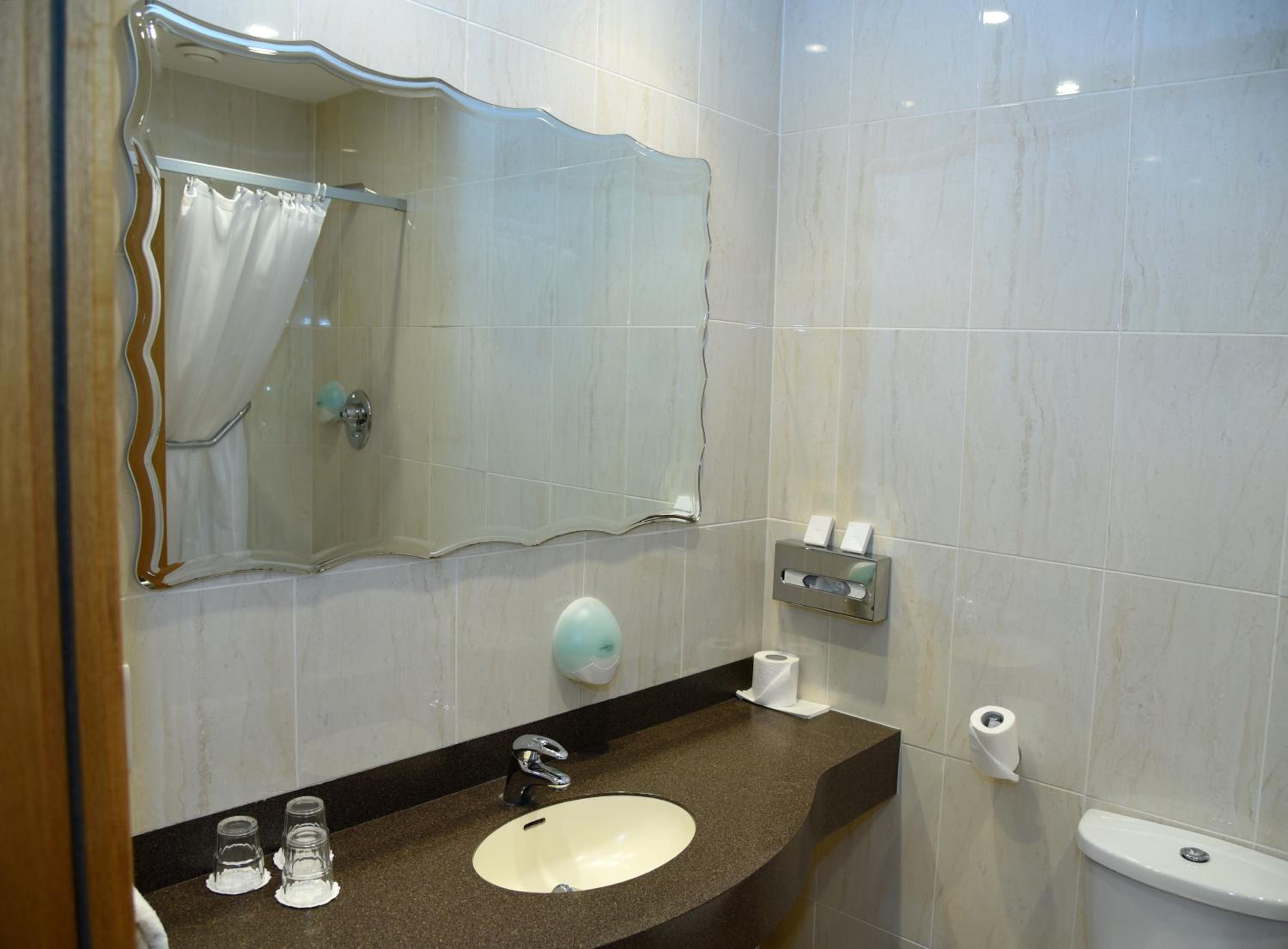 Double Room - Photo 2