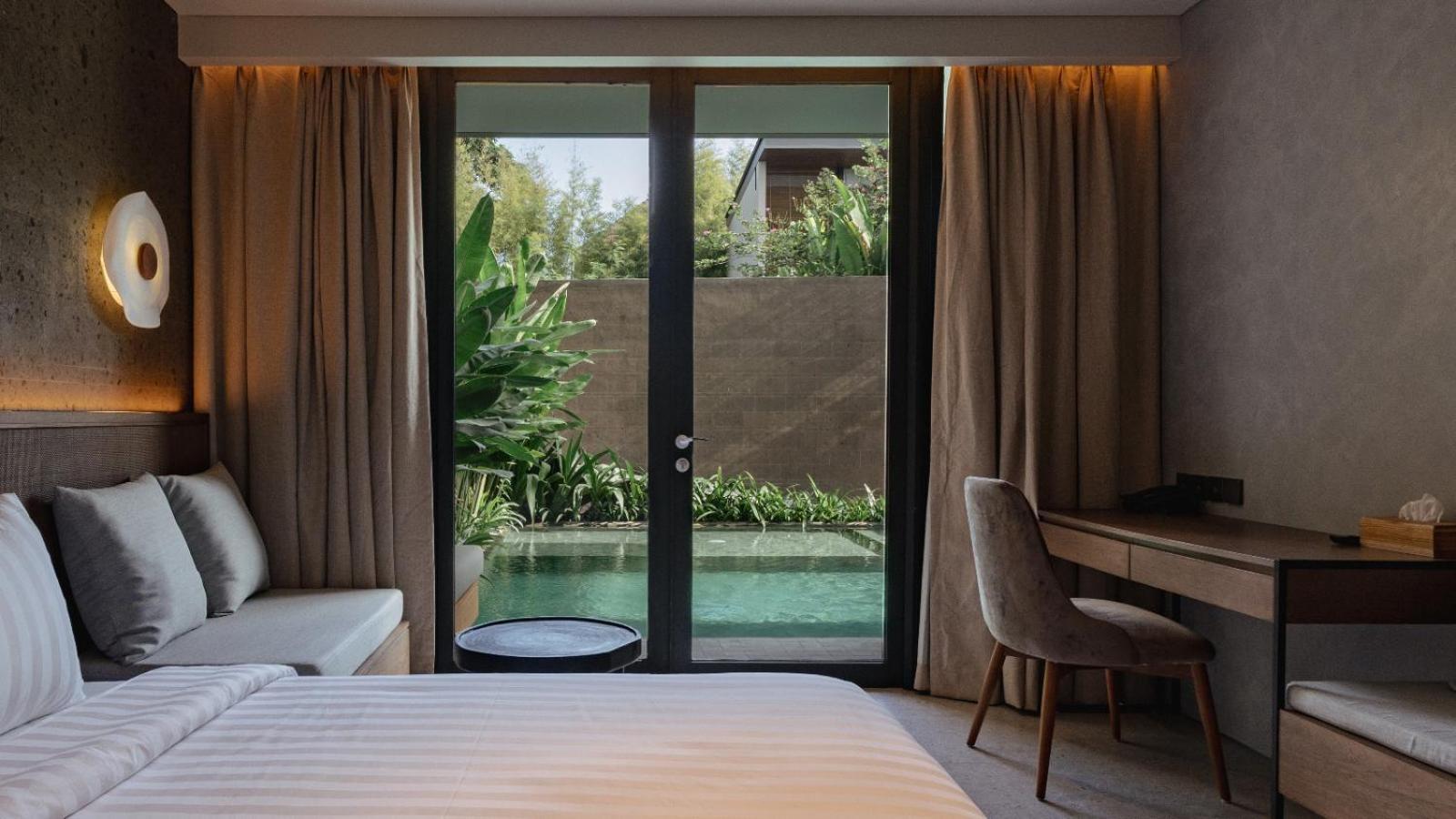 Deluxe Room Pool Access - Photo 1
