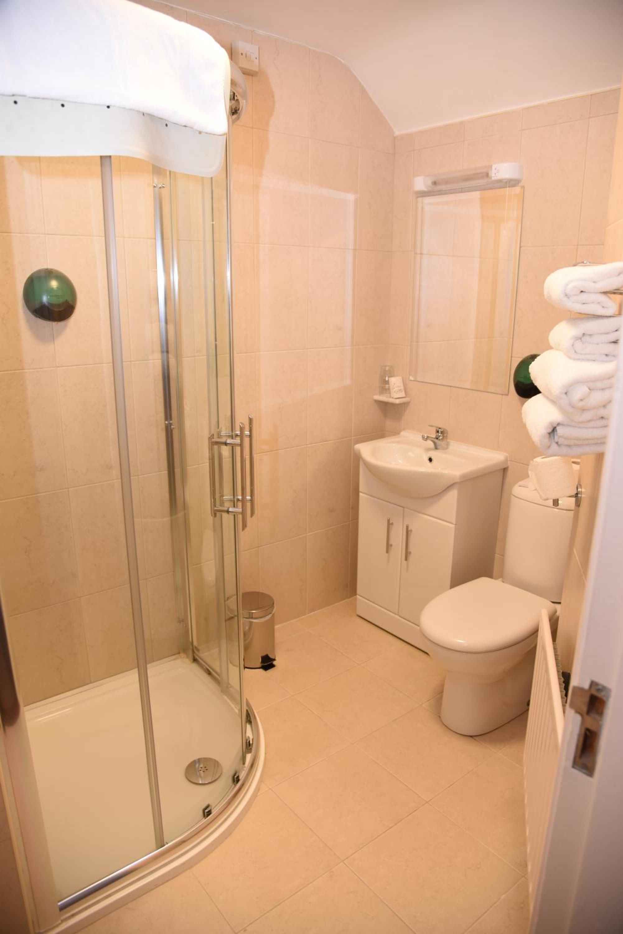 Double Room - Photo 3