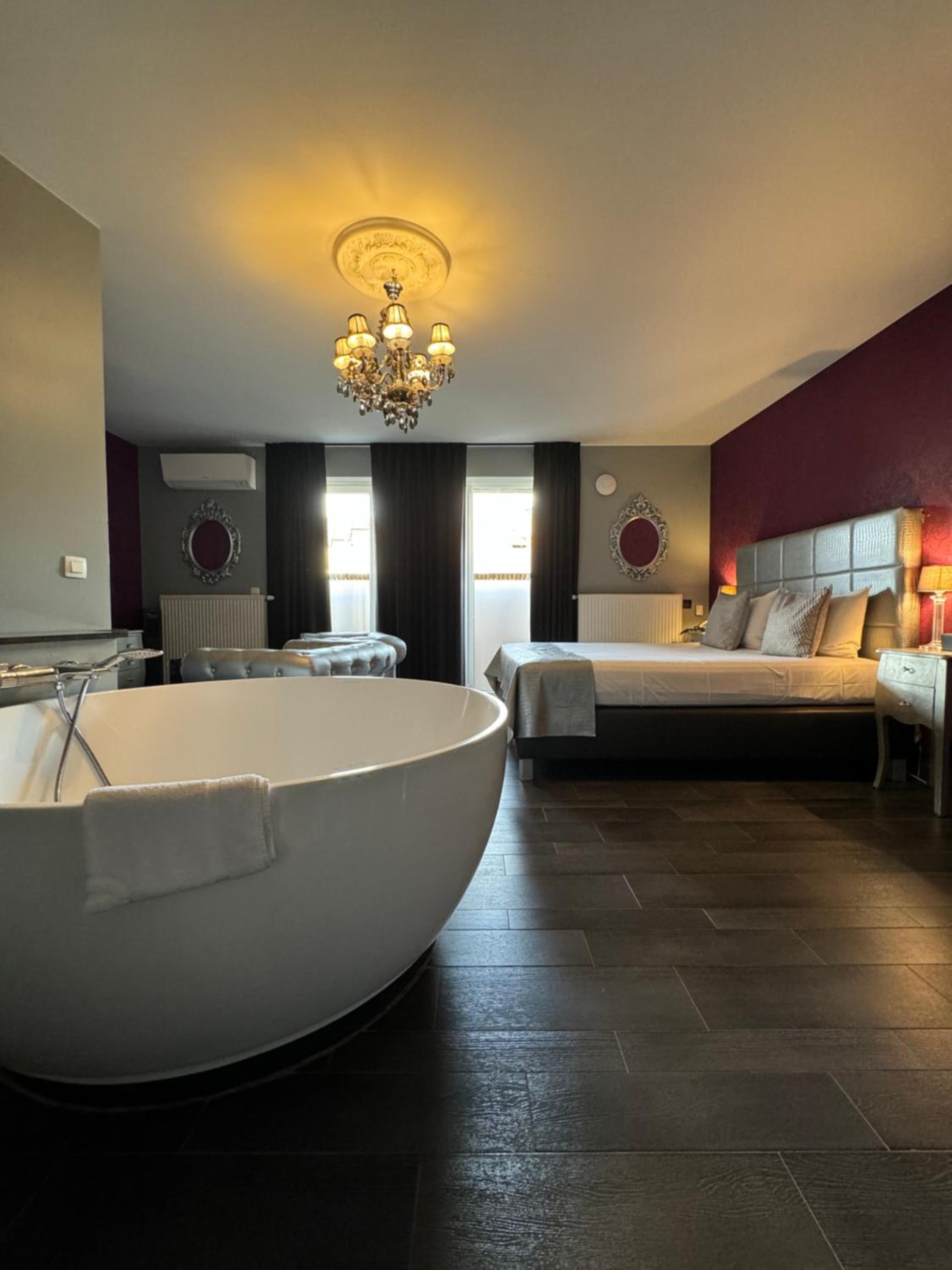 Double Room with Hot Tub
