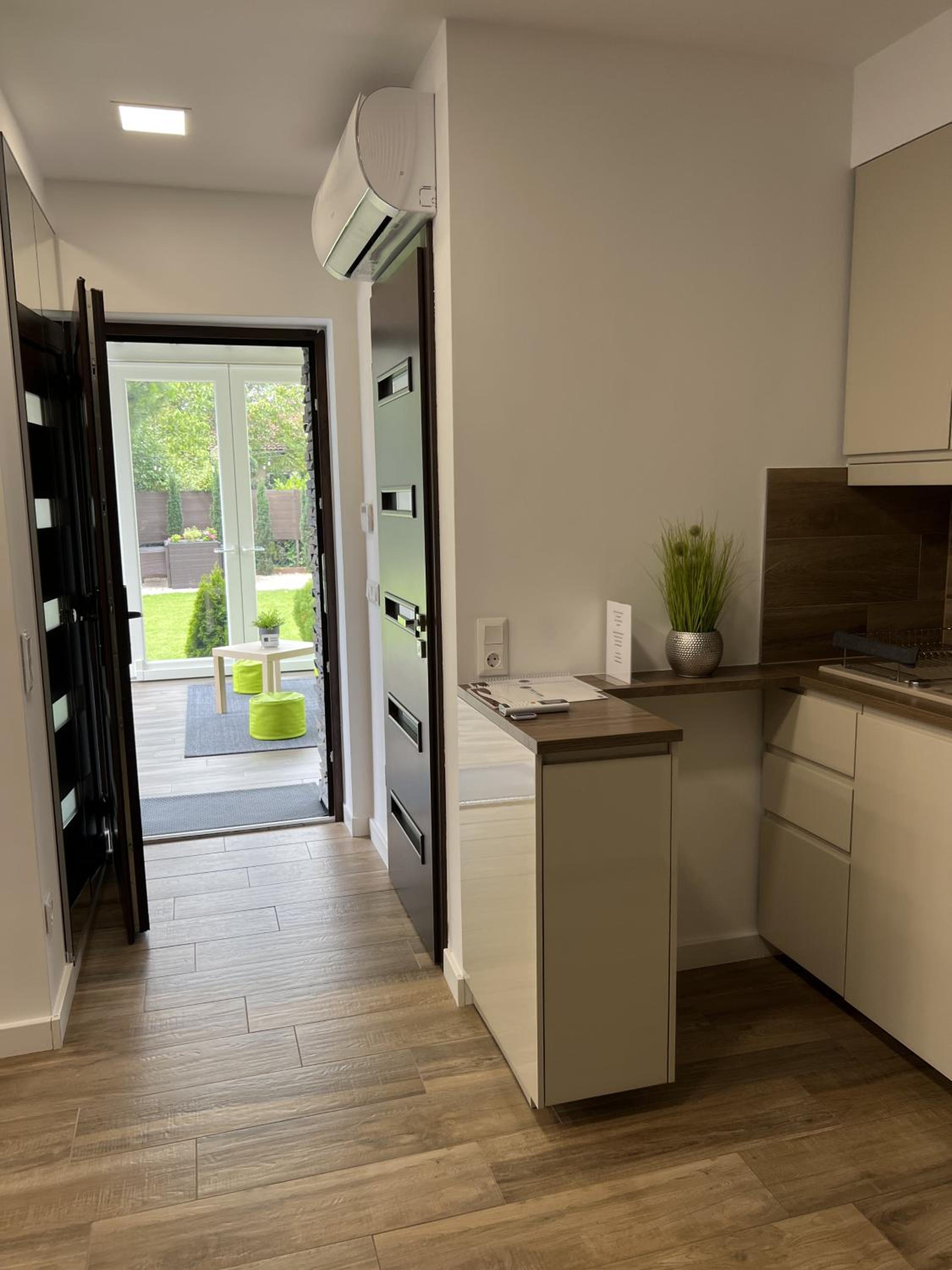 One-Bedroom Apartment with Garden View - Photo 14