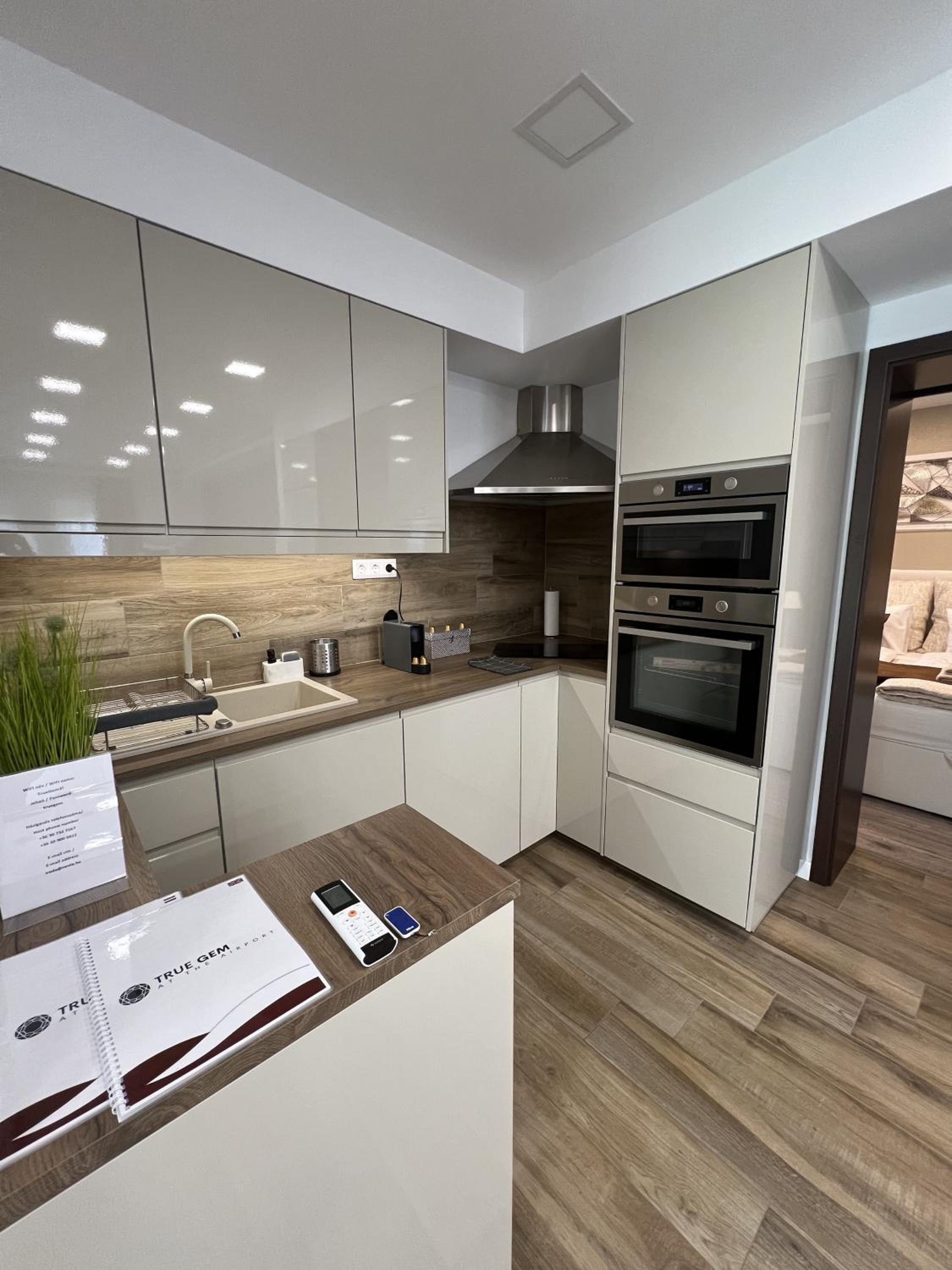 One-Bedroom Apartment with Garden View - Photo 23