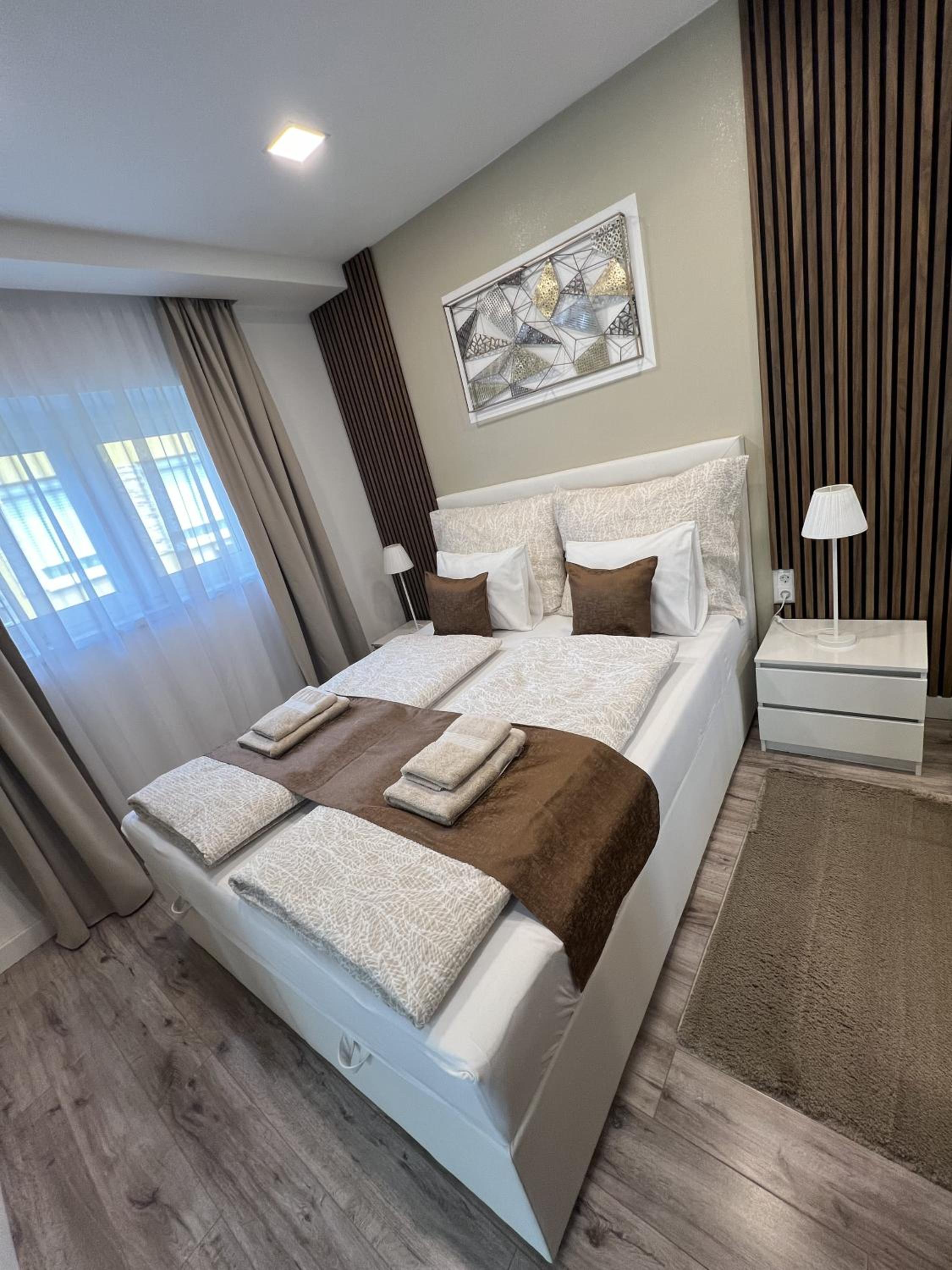 One-Bedroom Apartment with Garden View - Photo 2
