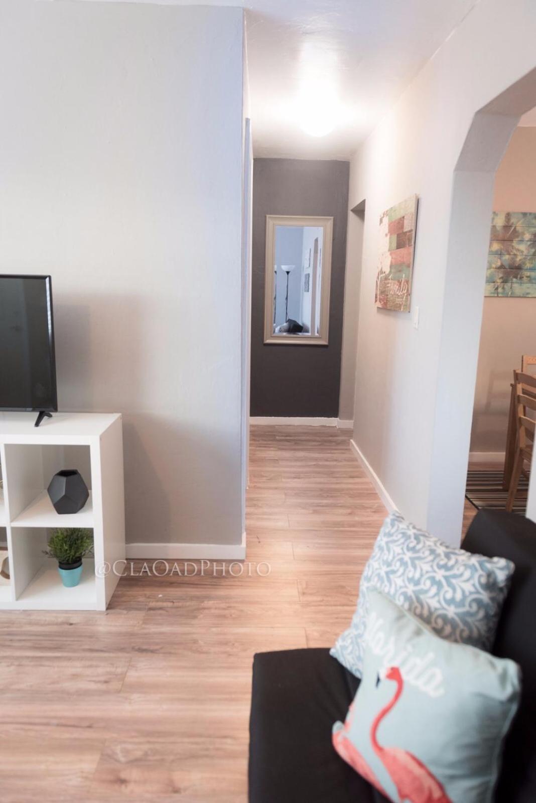 One-Bedroom Apartment photo 1