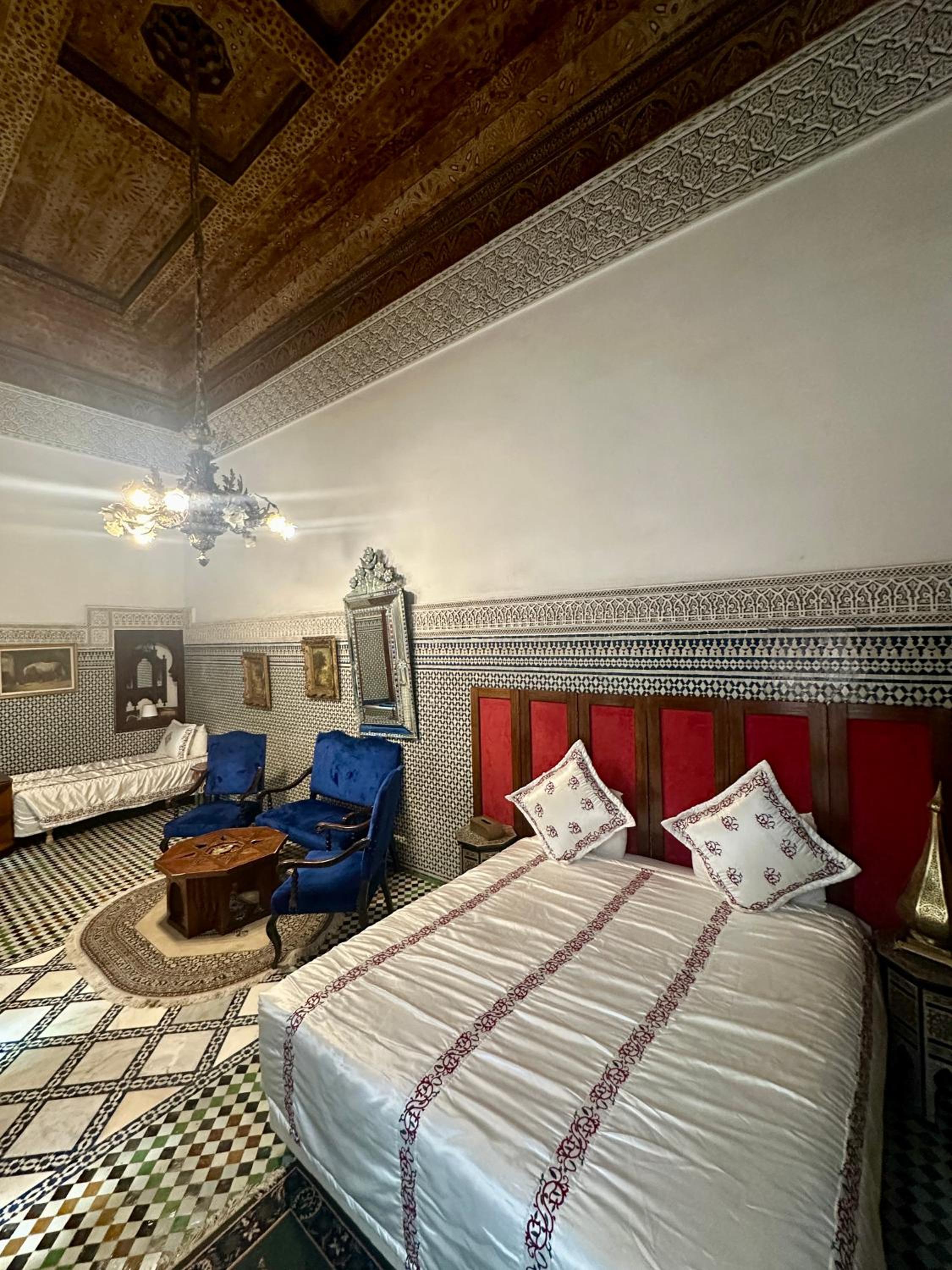 Twin Room - Photo 9