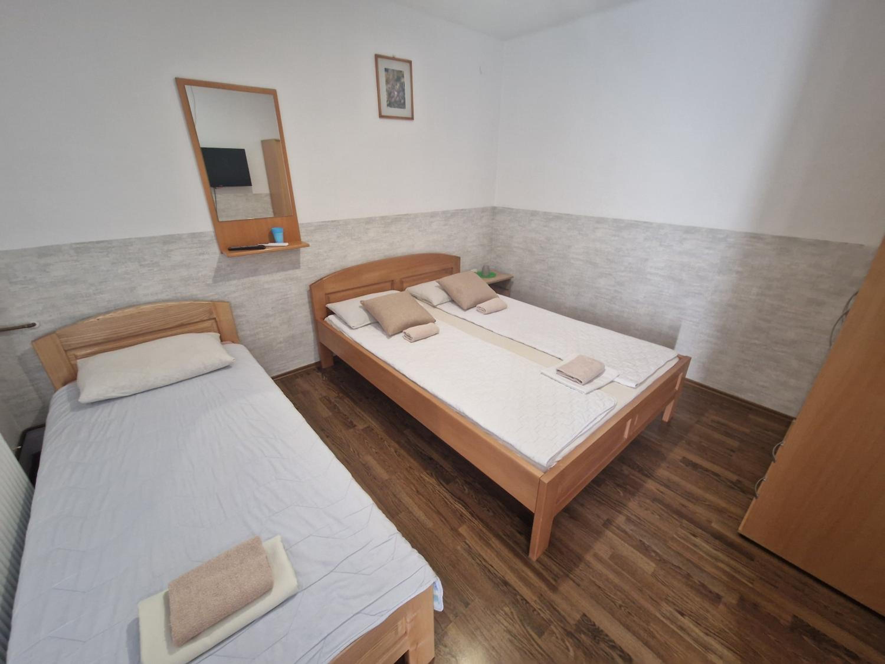 King Suite with Balcony photo 1